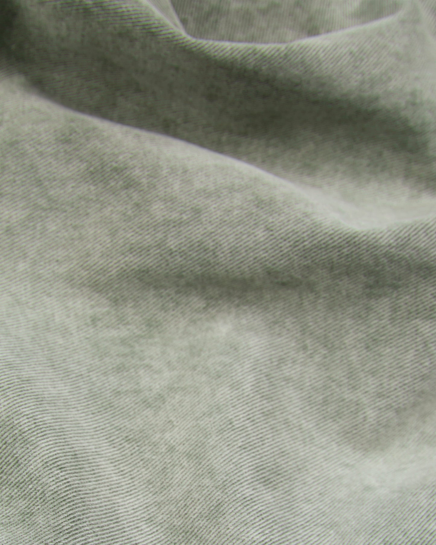 Regular fit organic cotton cargo Bermuda shorts