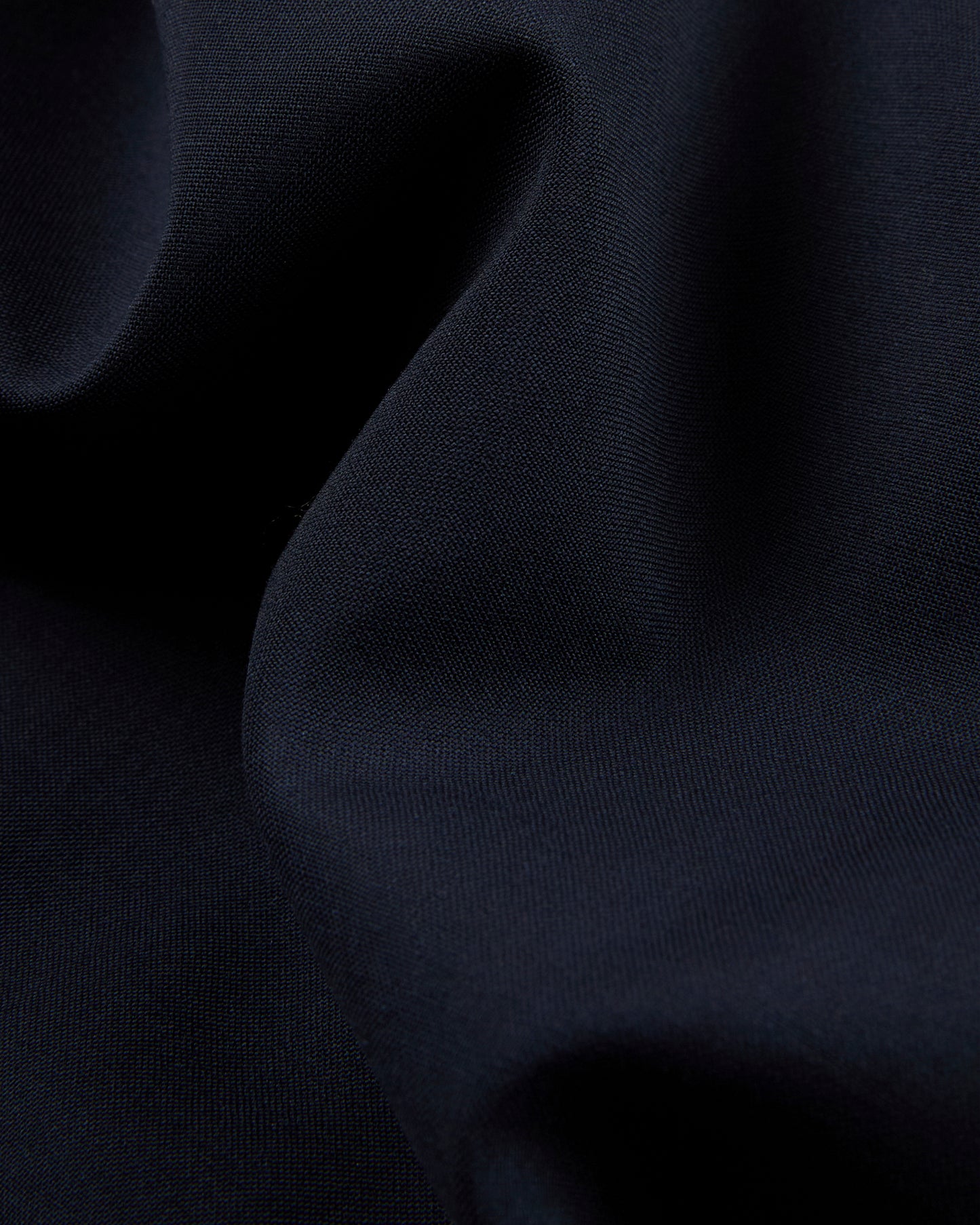 Slim fit tropical wool trousers