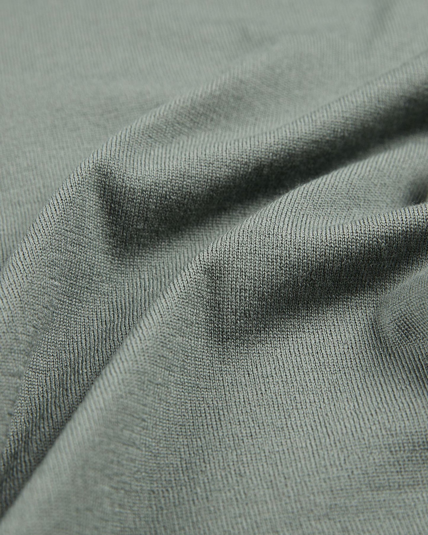 Slim fit Flexwool crewneck sweater