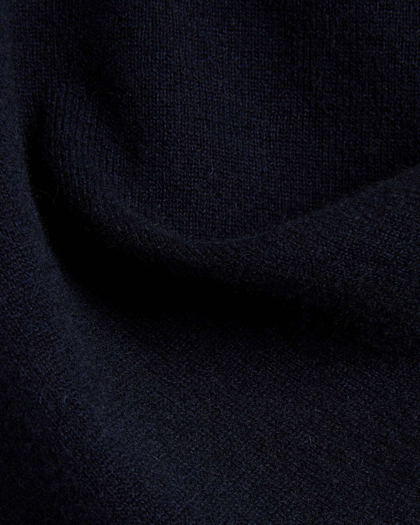 FlexCashmere crewneck