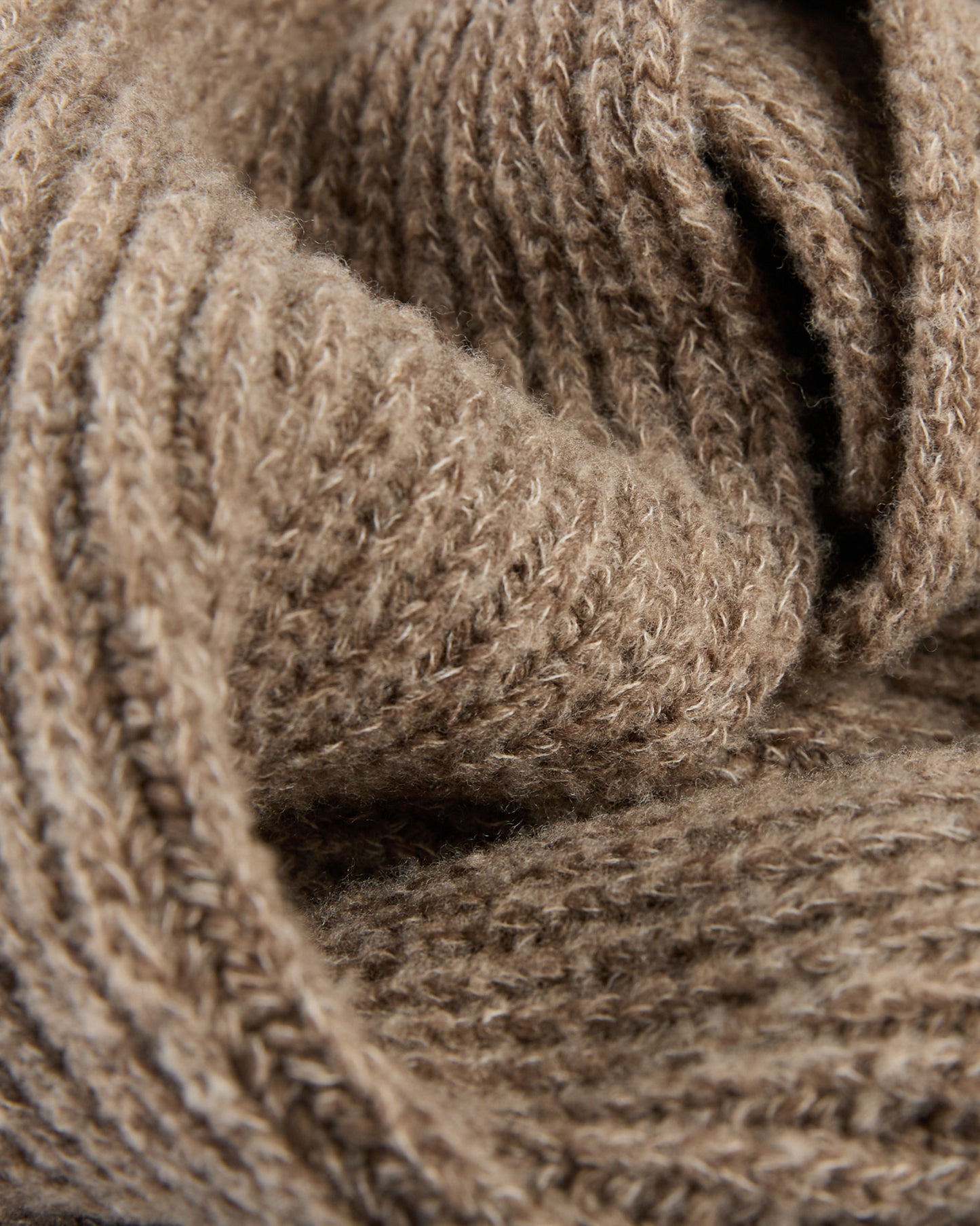 Geelong wool bouclé scarf