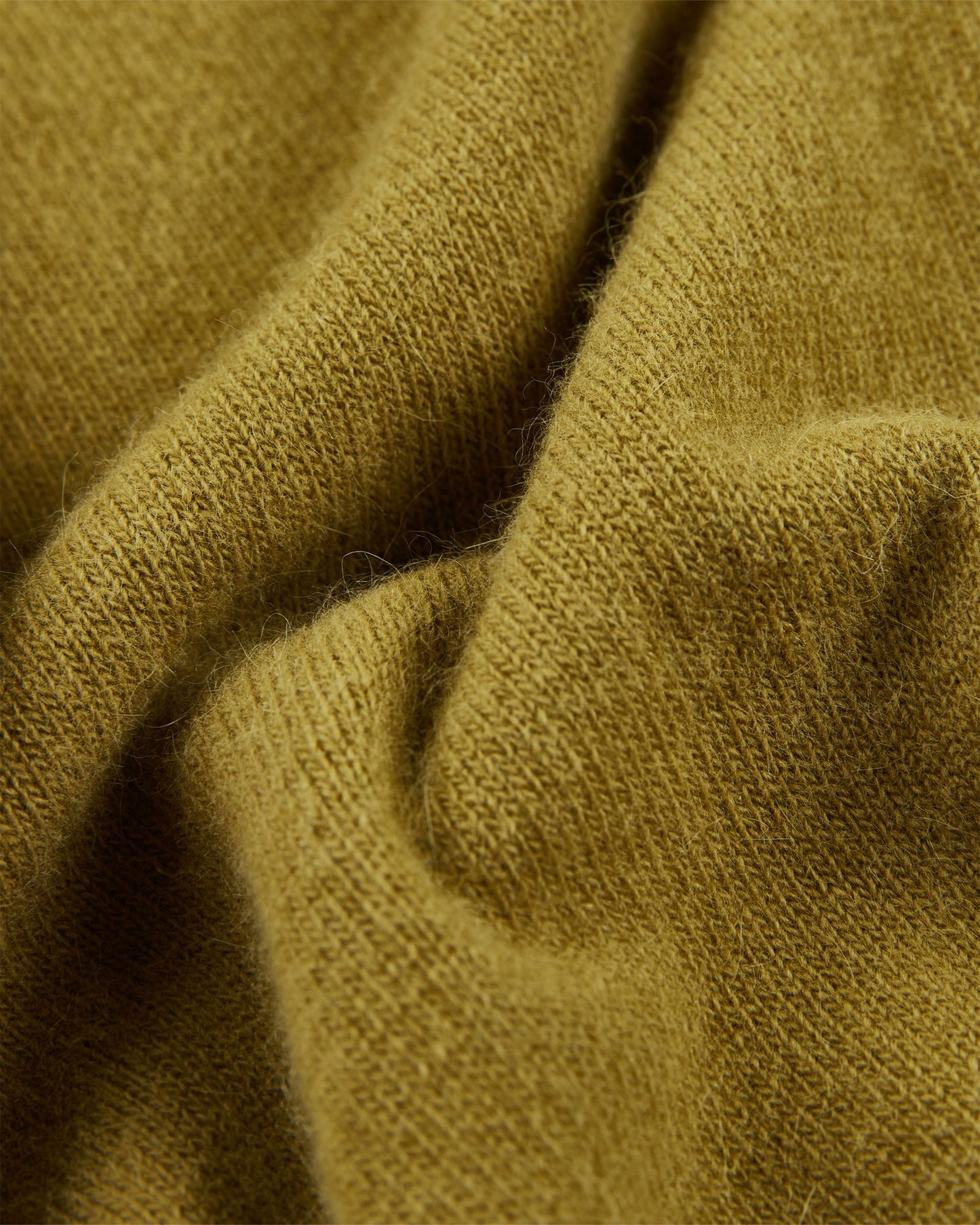 Regular fit crewneck sweater in wool and Angora