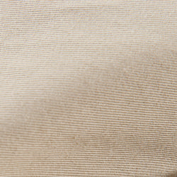 ライトベージュ