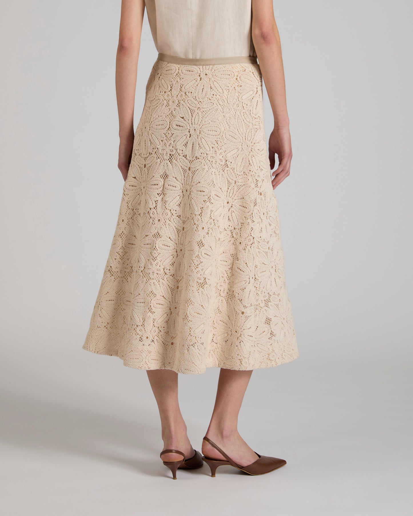 Wide fit skirt in macramé lace