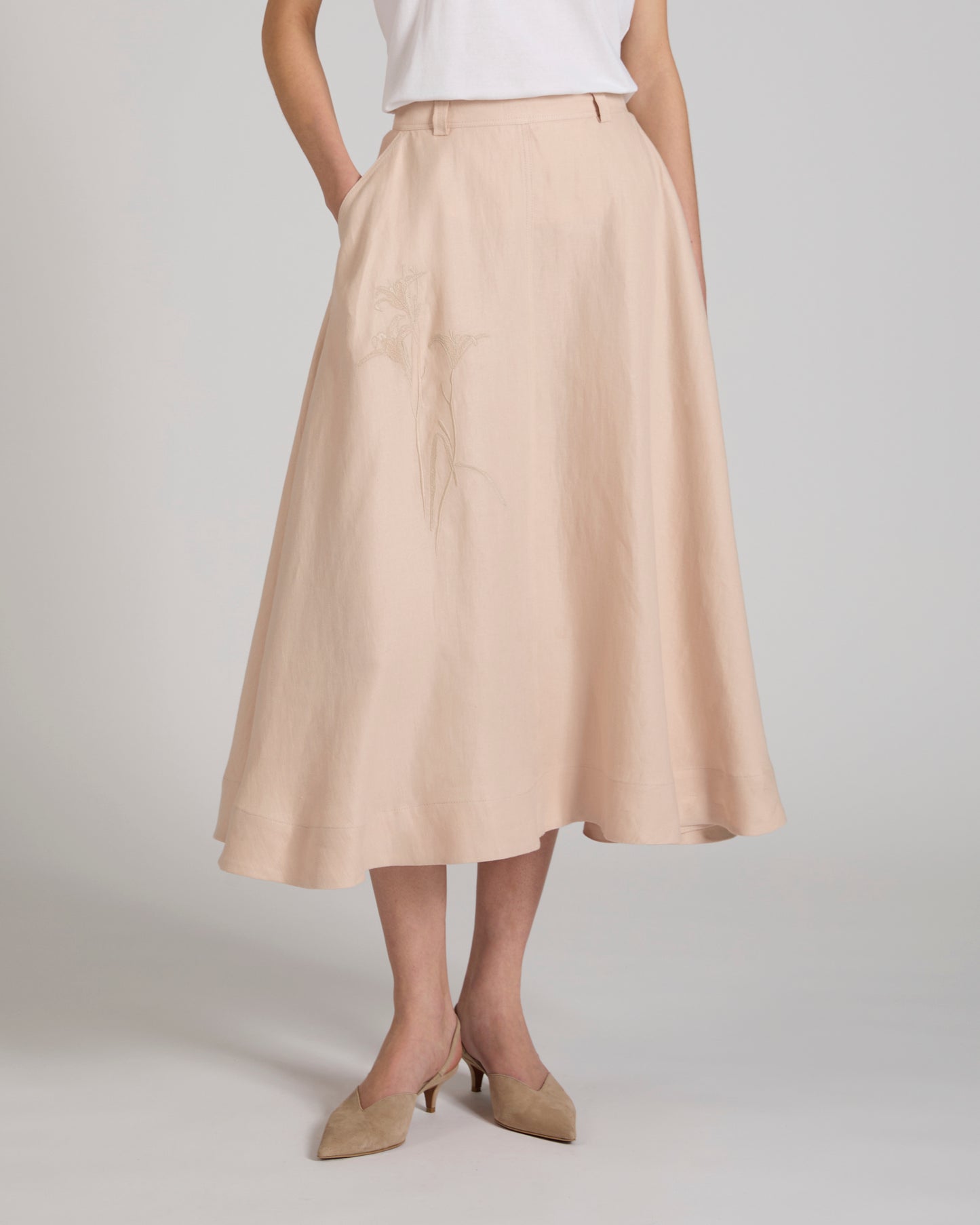 Wide fit skirt in linen