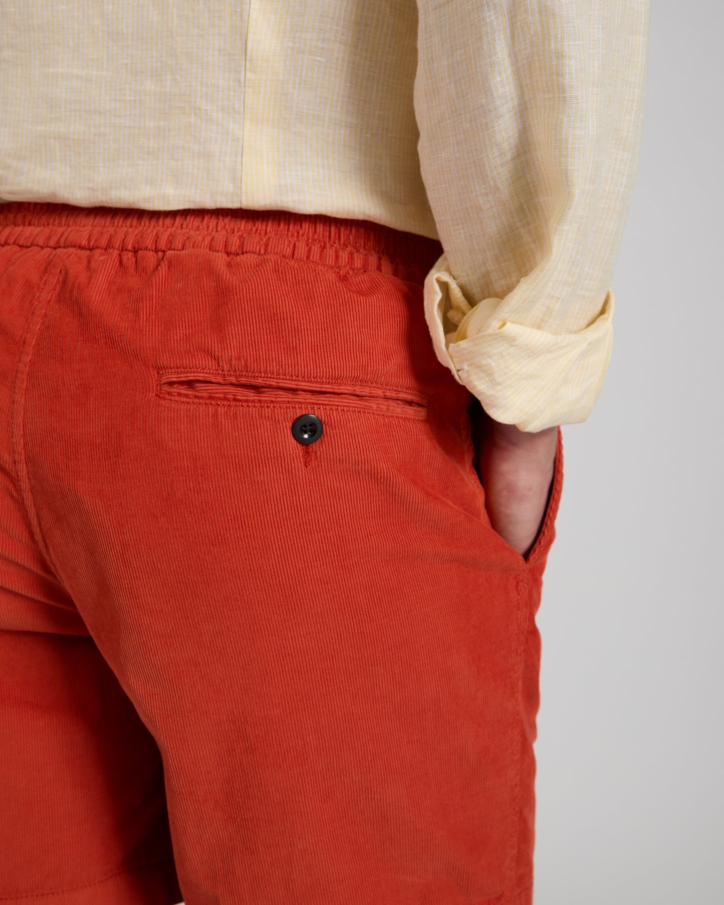 Regular fit corduroy Bermuda shorts