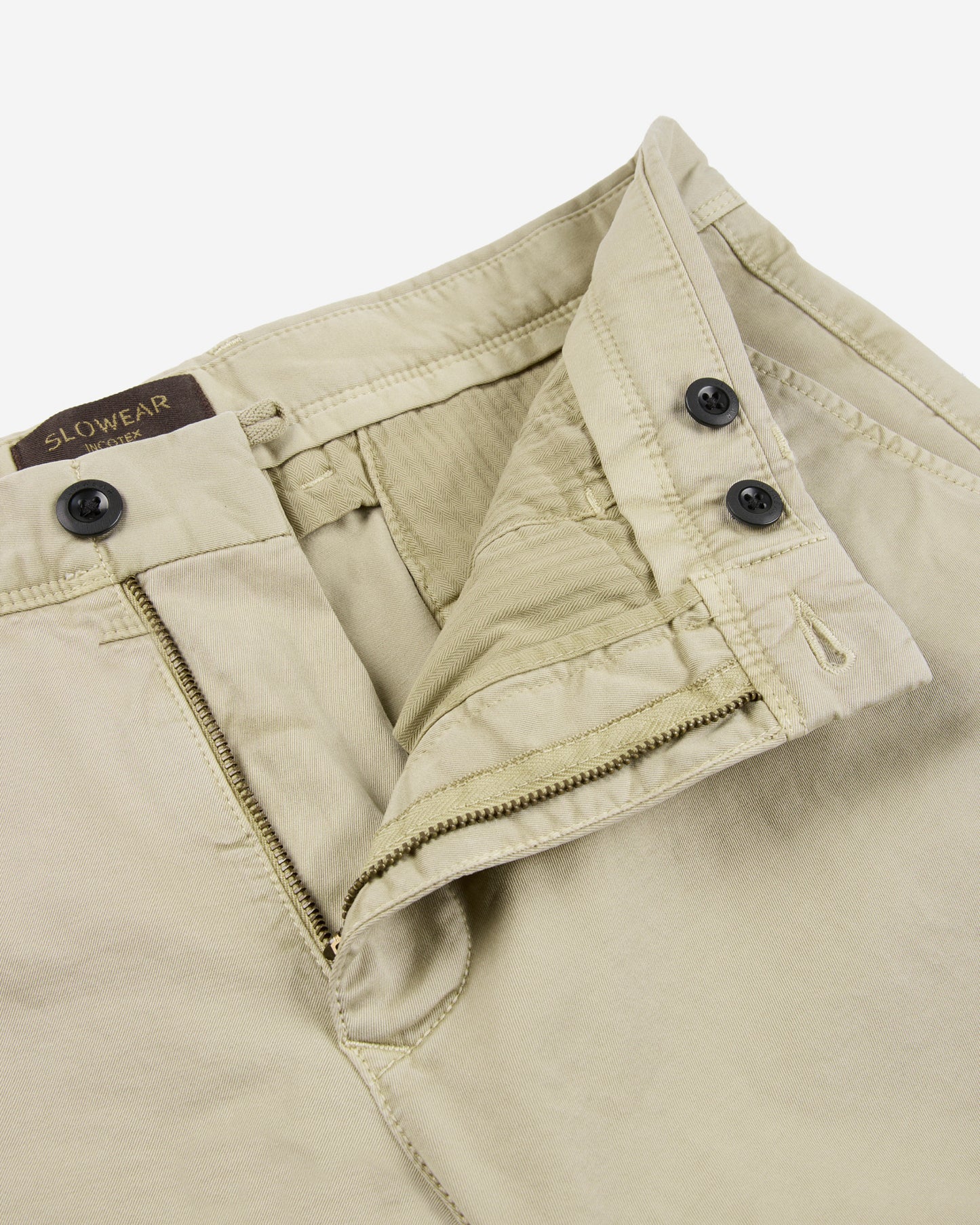 Slim-Fit-Bermudashorts aus Stretch-Gabardine
