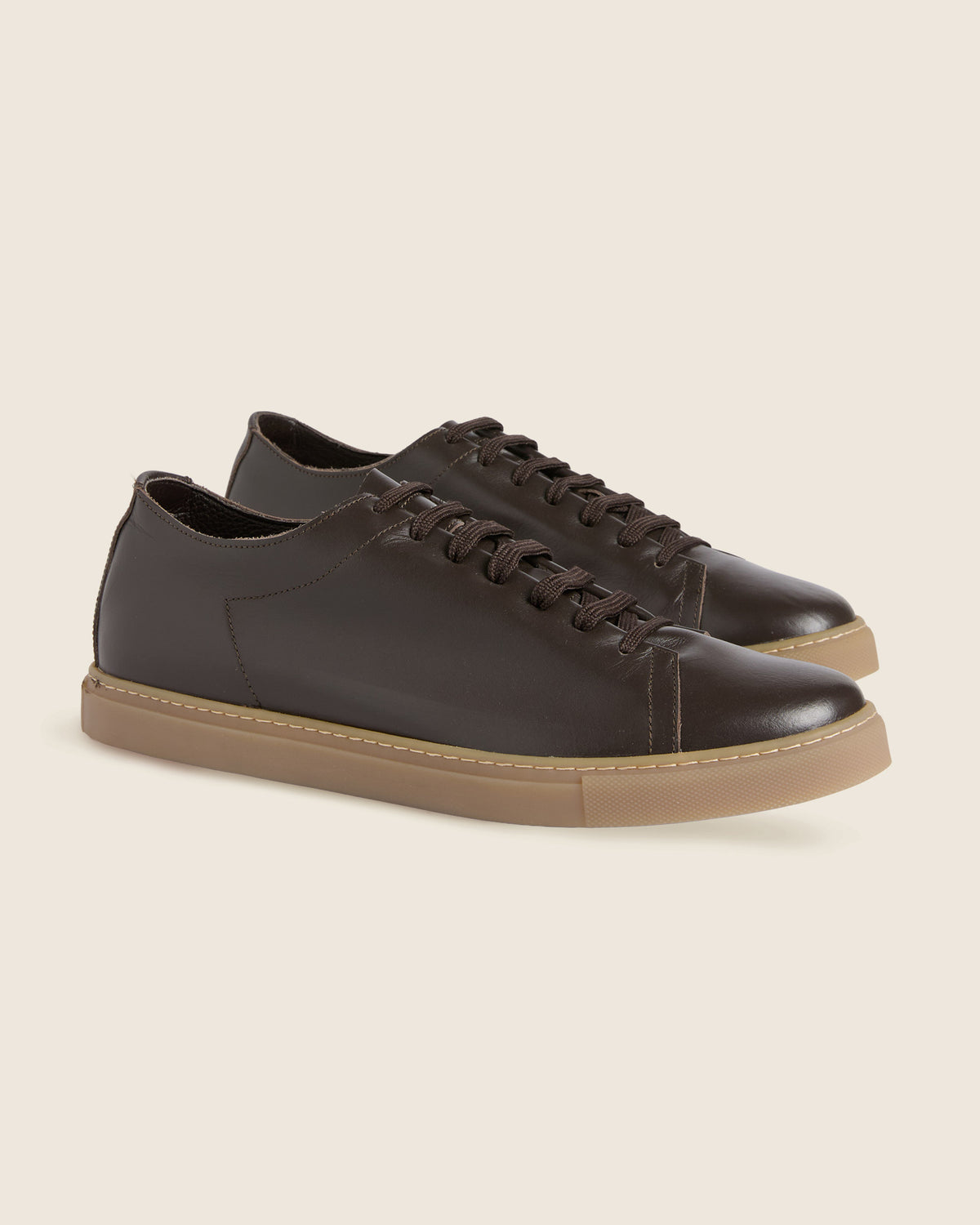 Baskets en cuir