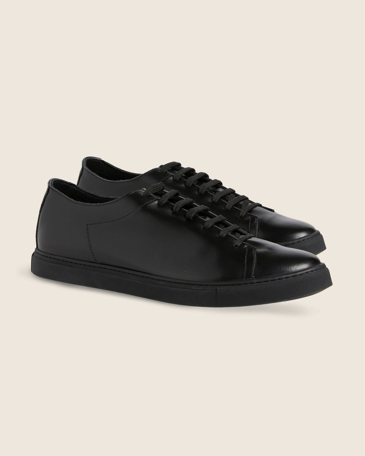 Baskets en cuir