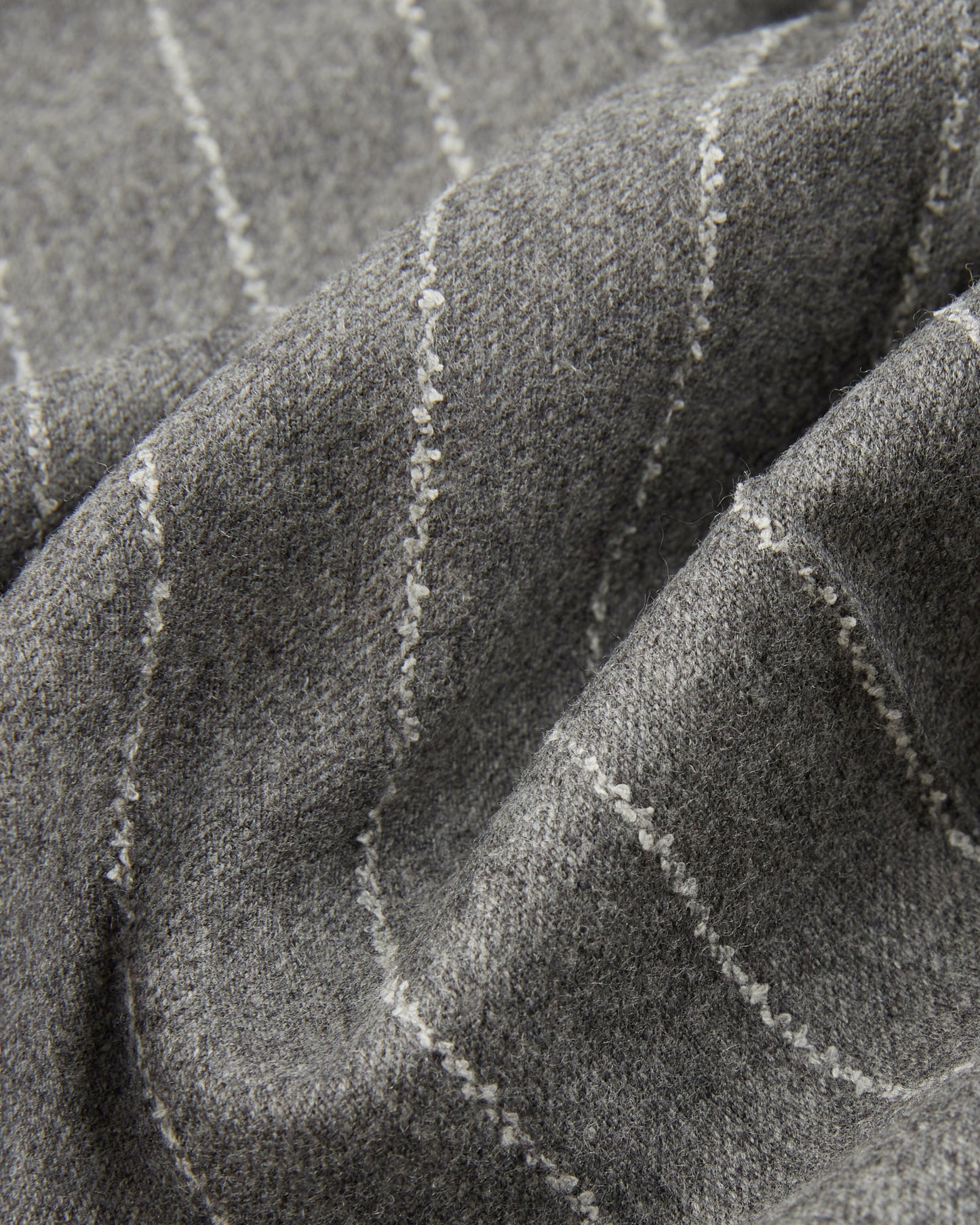 ピンストライプフランネル・ワイドフィットパンツ