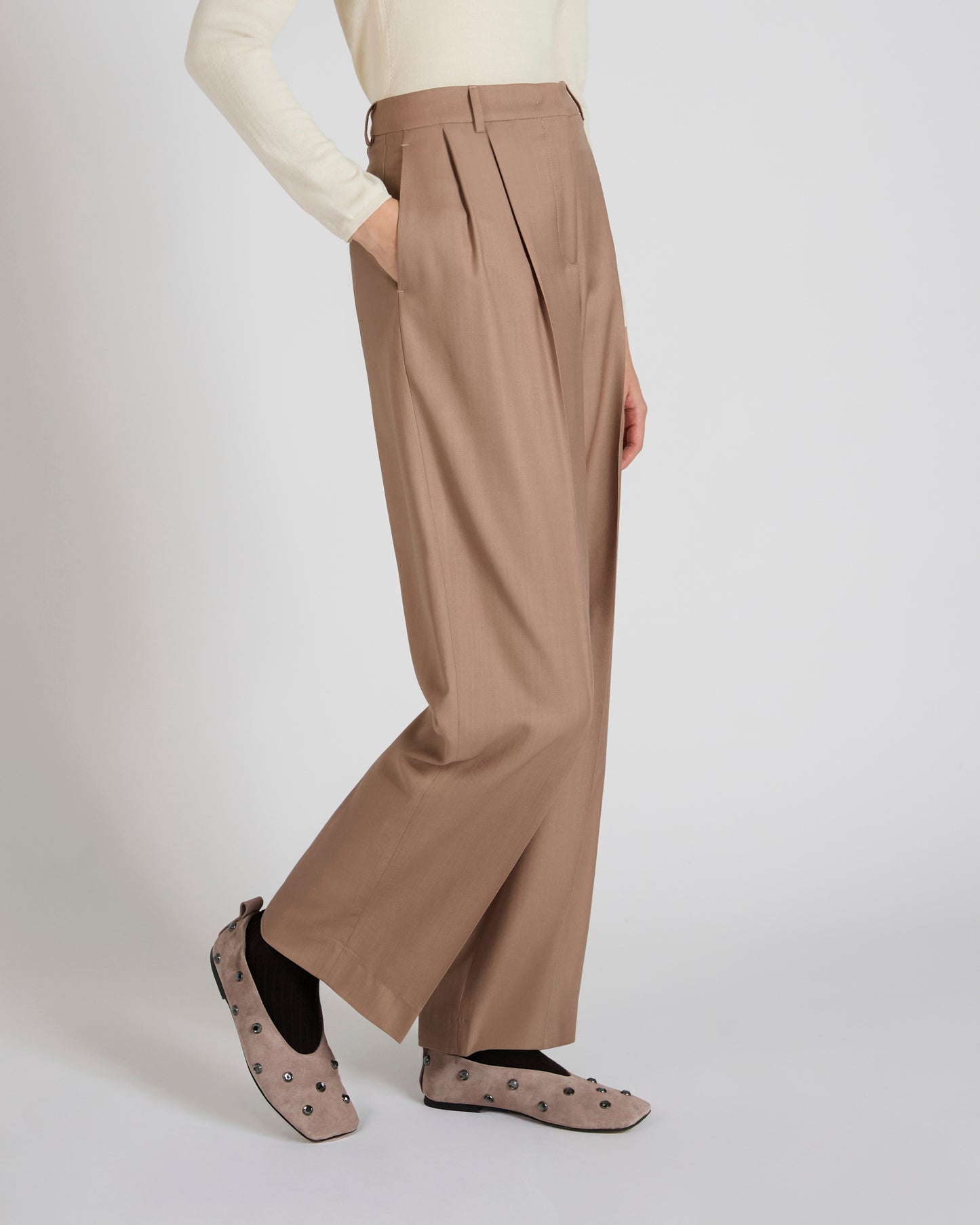 ウール平織りワイドフィットパンツ