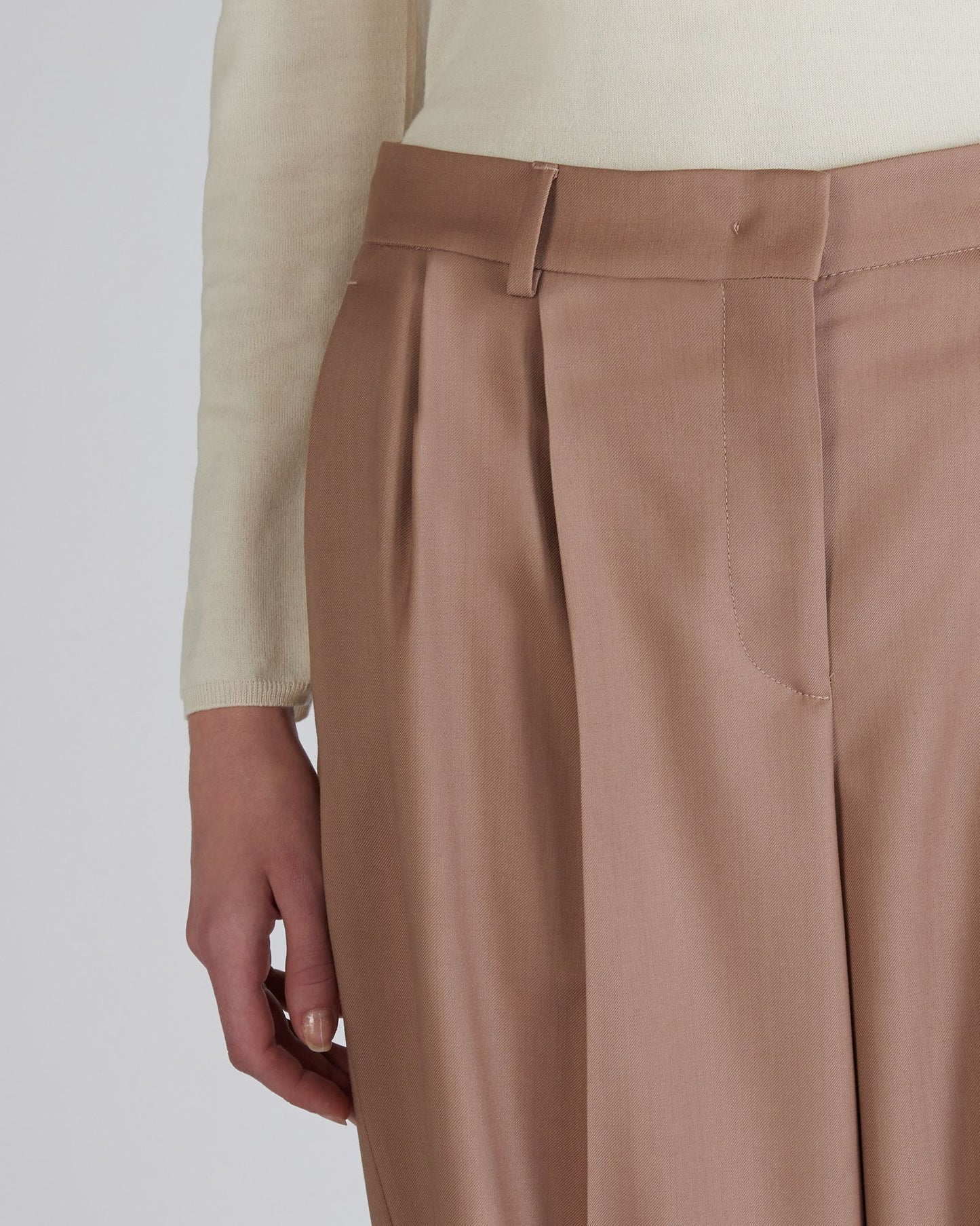 ウール平織りワイドフィットパンツ