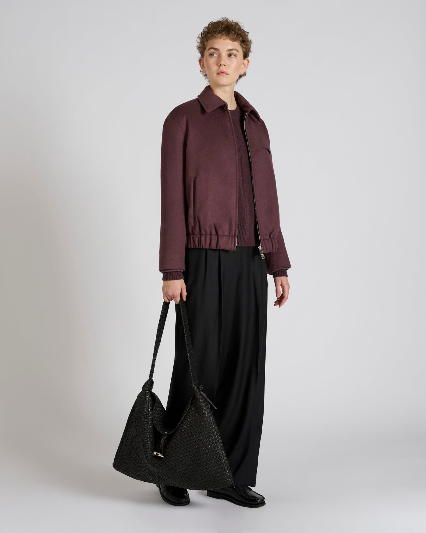 ウール平織りワイドフィットパンツ