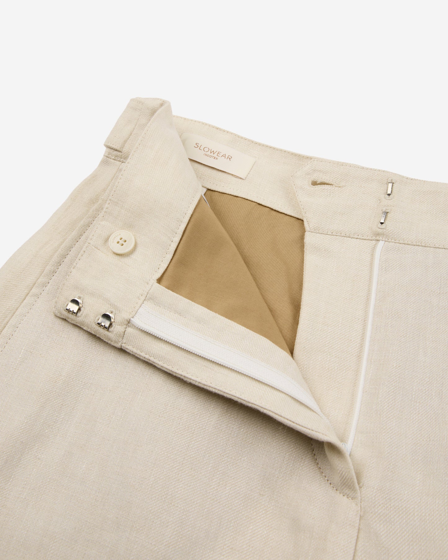 Wide fit Bermuda shorts in linen