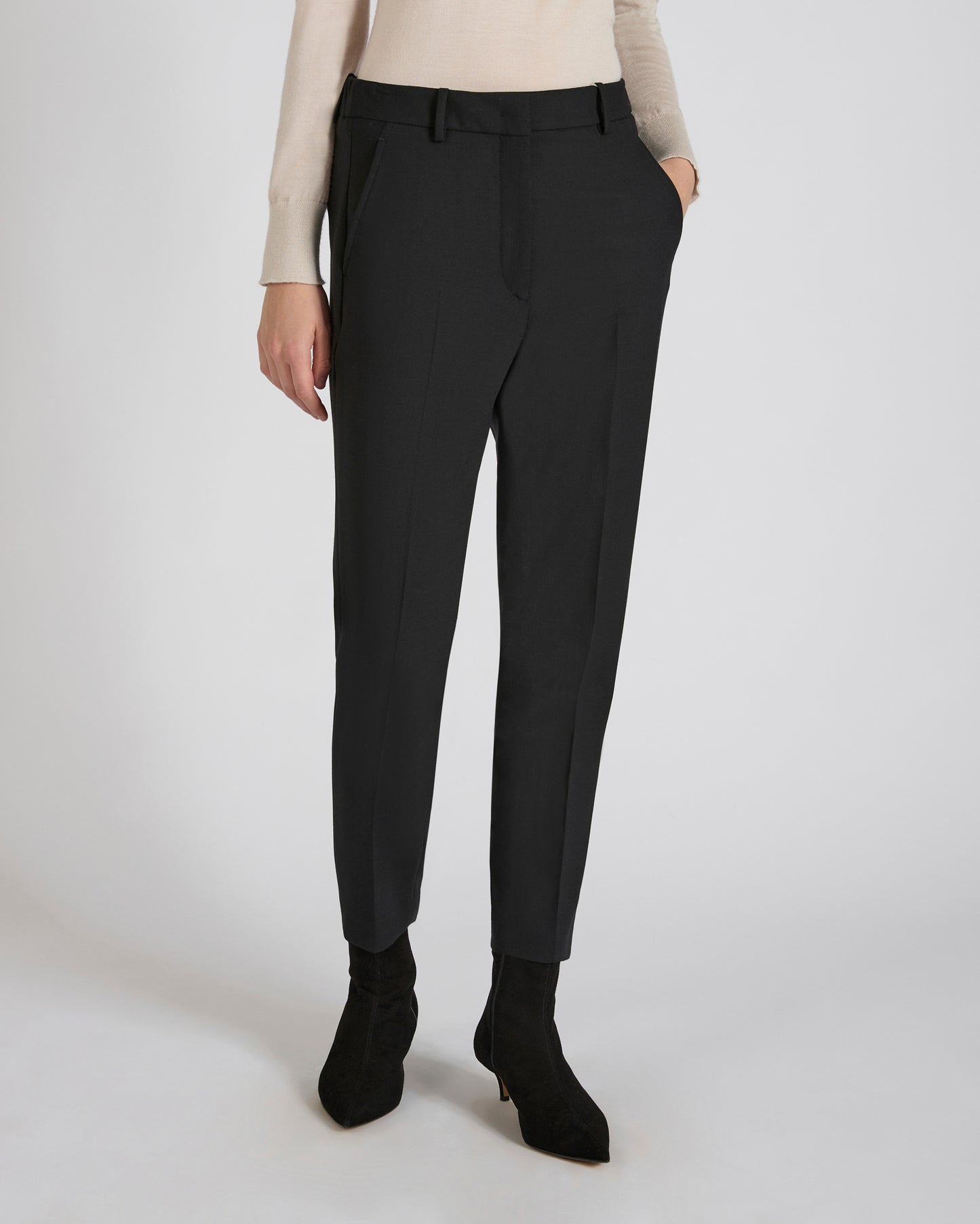 Regular fit trousers in two way stretch wool