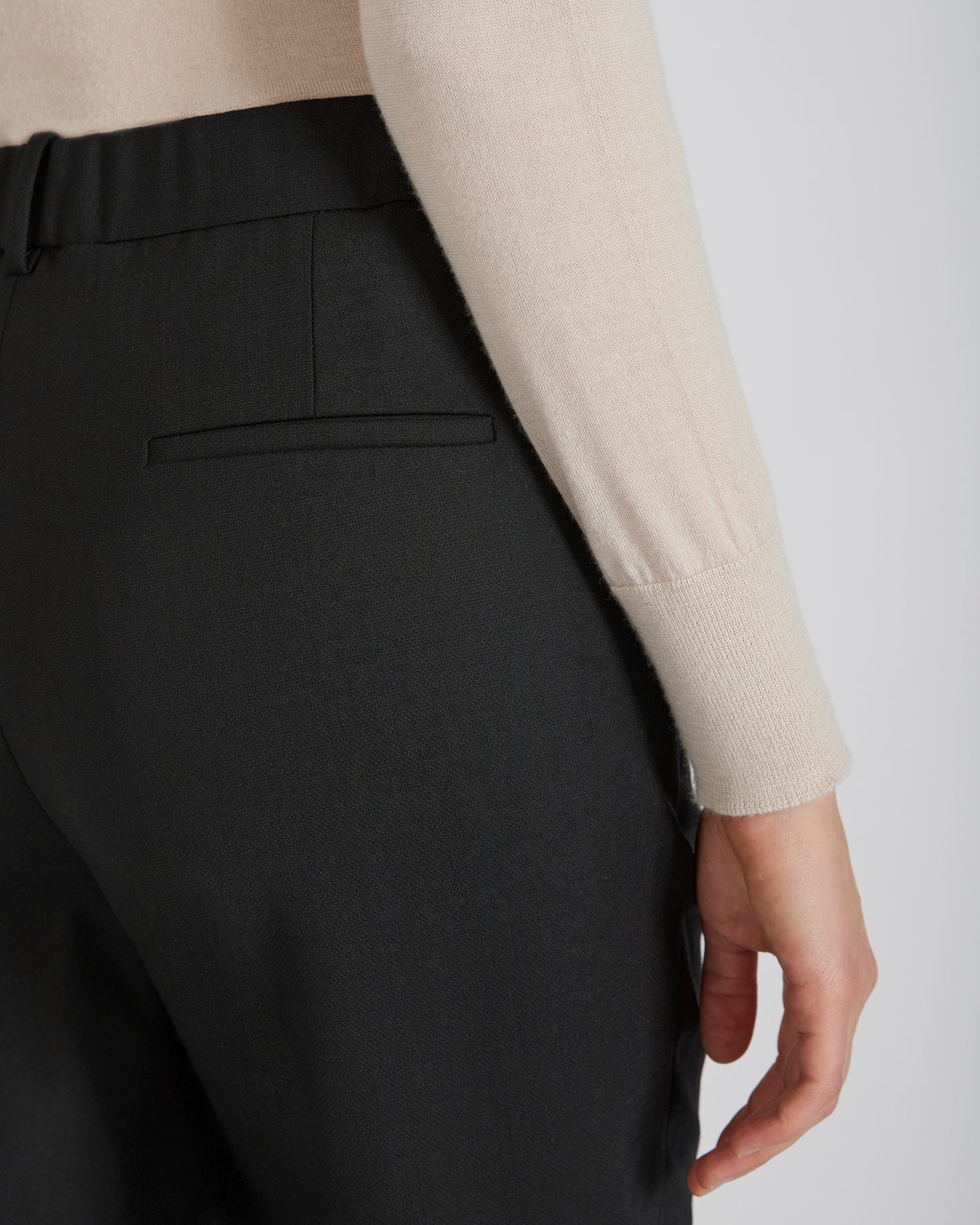 Regular fit trousers in two way stretch wool