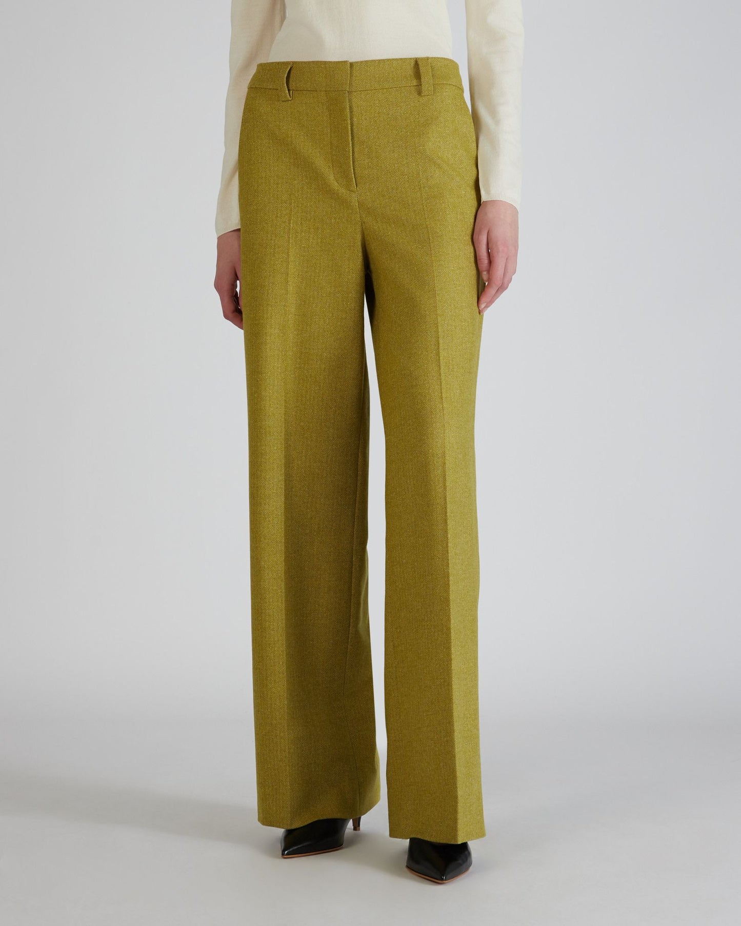 Regular fit trousers in stretch flannel