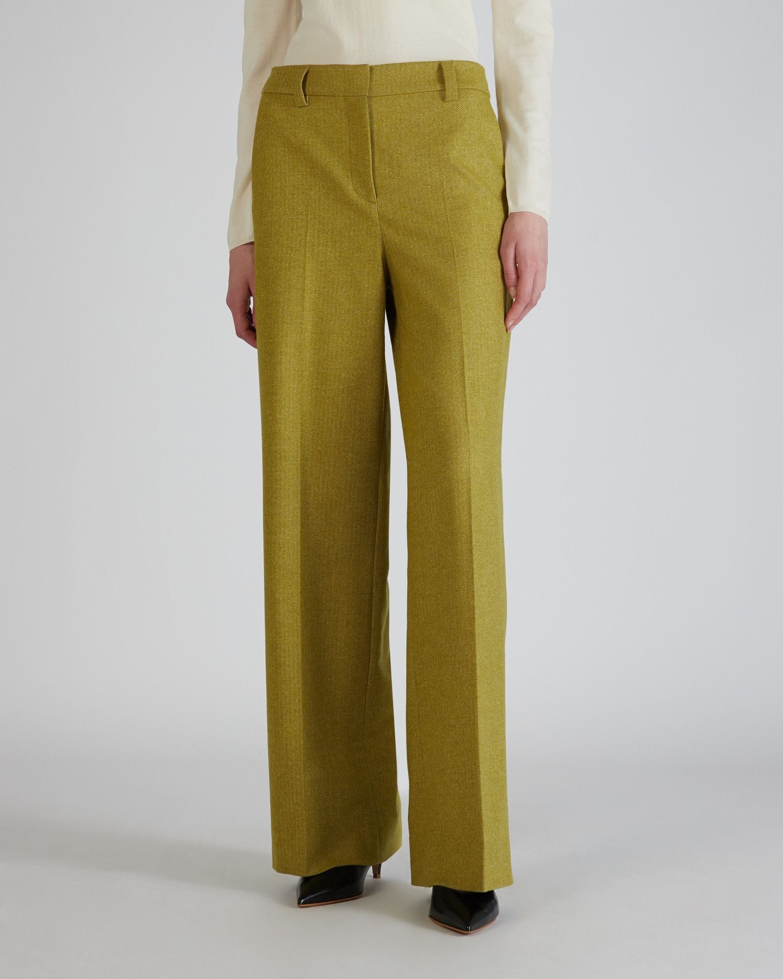 Regular fit trousers in stretch flannel