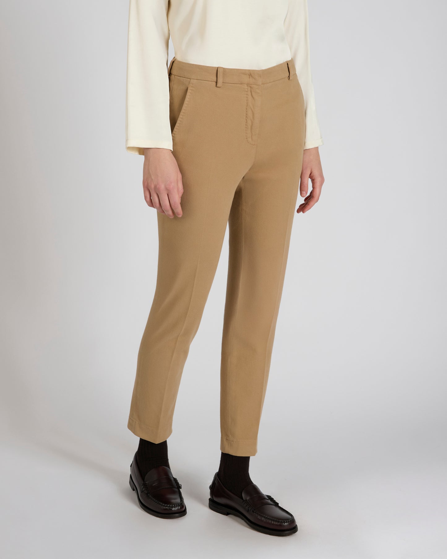 ストレッチコットンドリル・スリムフィットパンツ