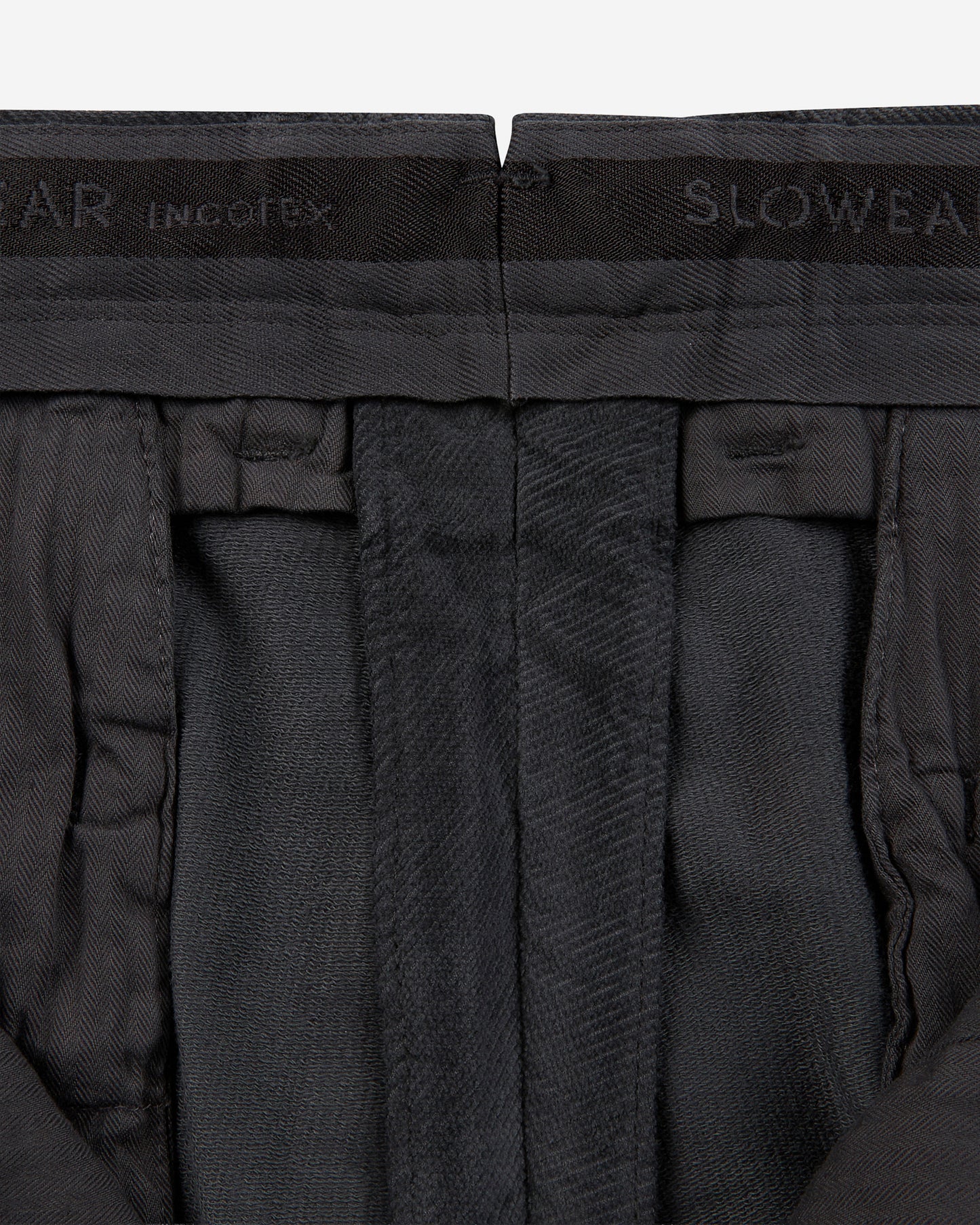 ベルベット スリムフィットパンツ