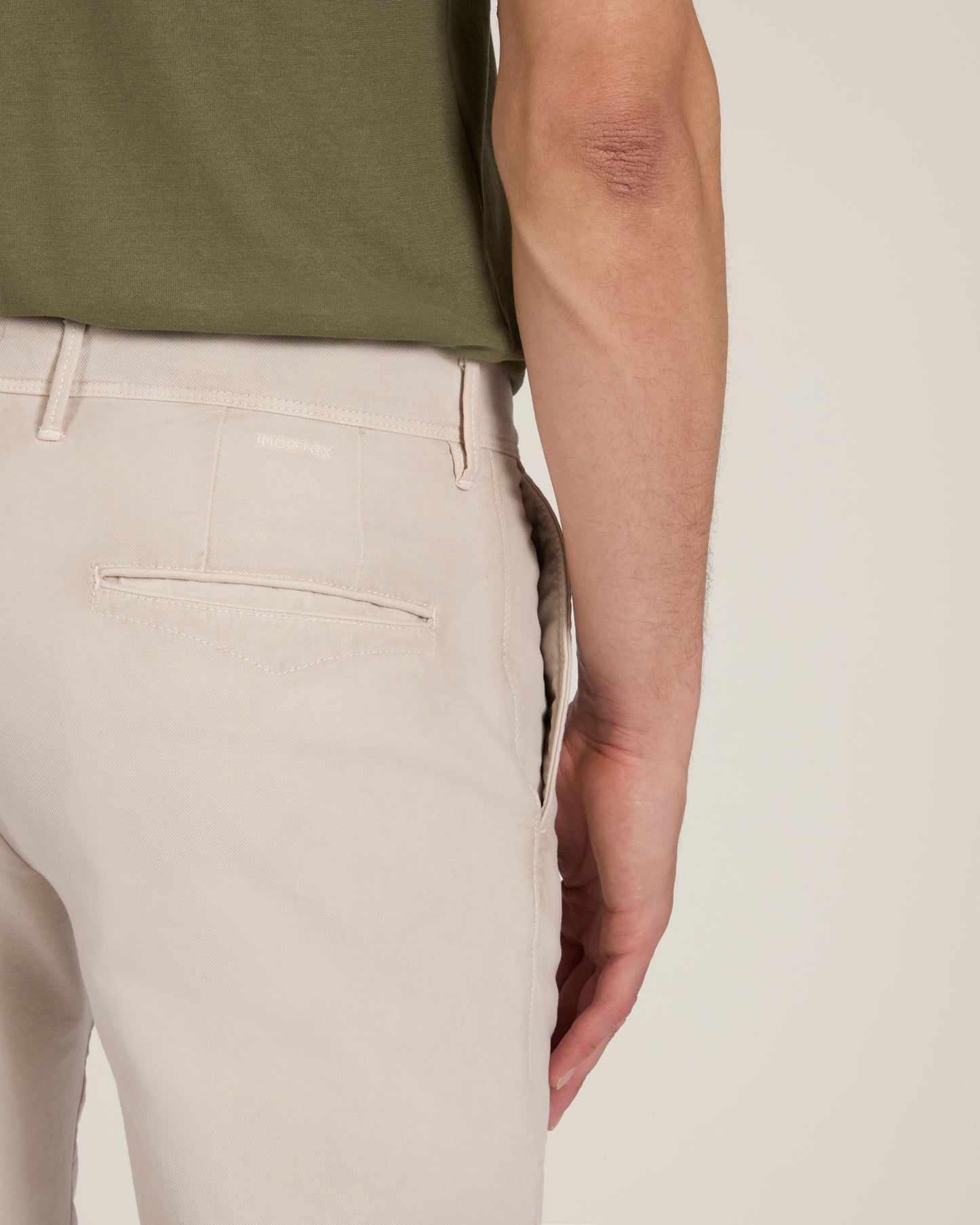 Pantalone slim fit in Tricochino