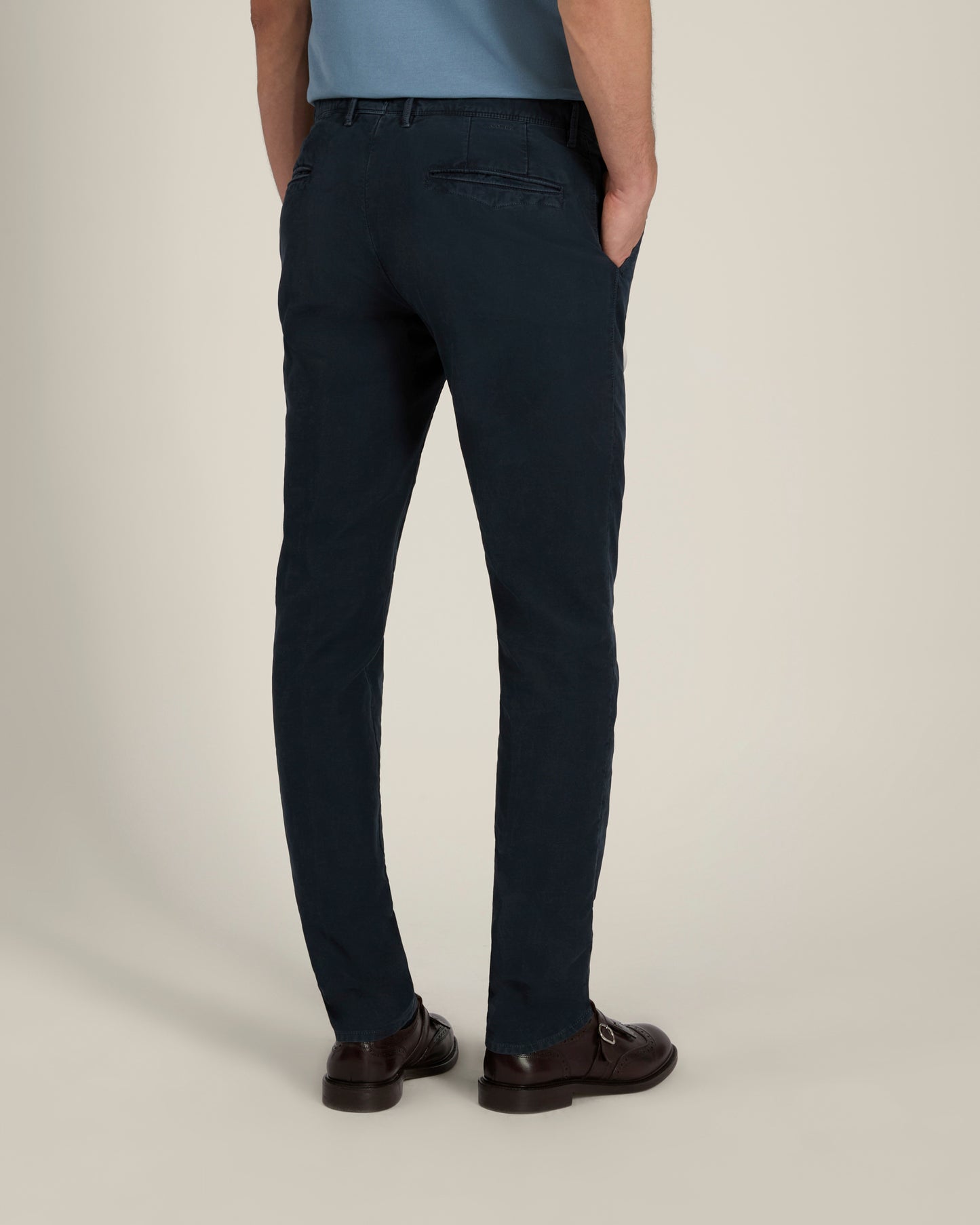Pantalone slim fit in Tricochino