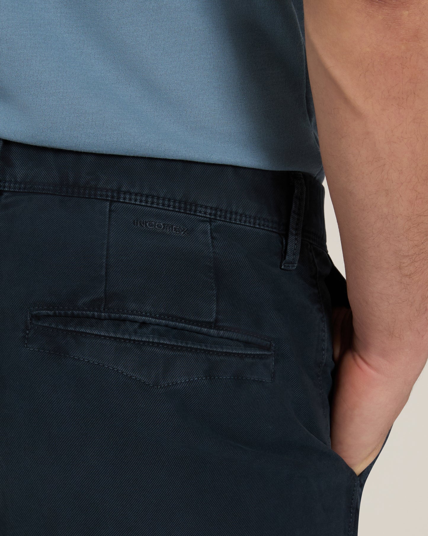 Pantalone slim fit in Tricochino