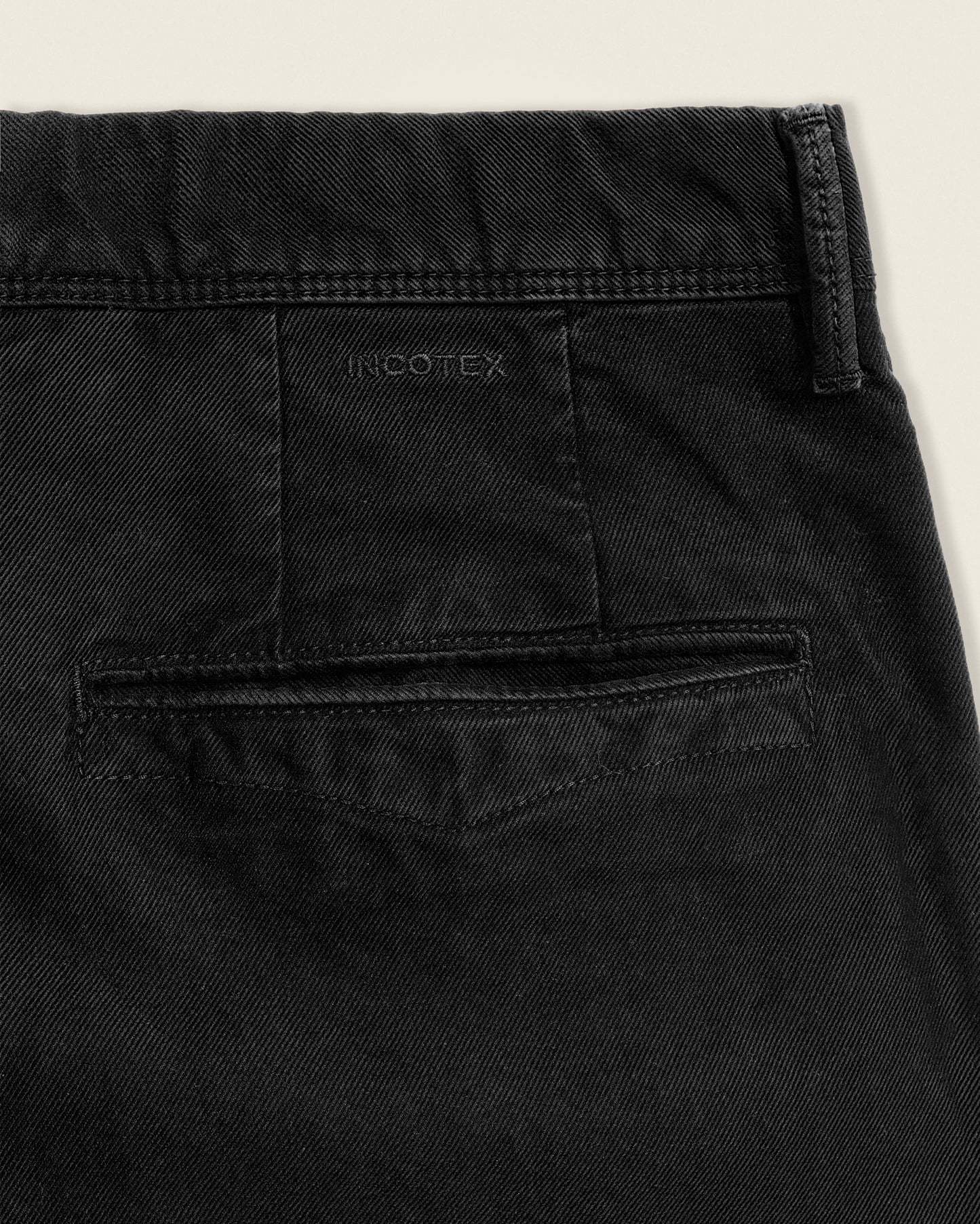 Pantalon coupe ajustée en Tricochino