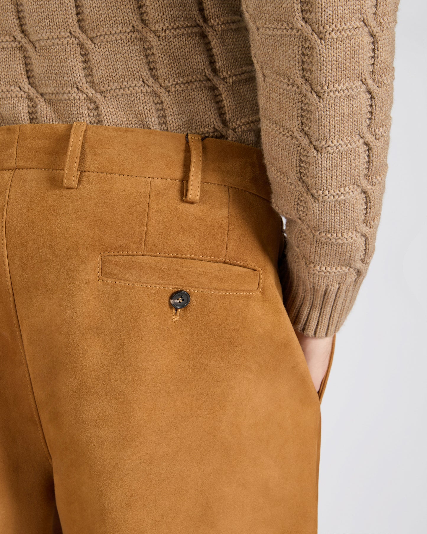 Pantalone straight fit in pelle suede