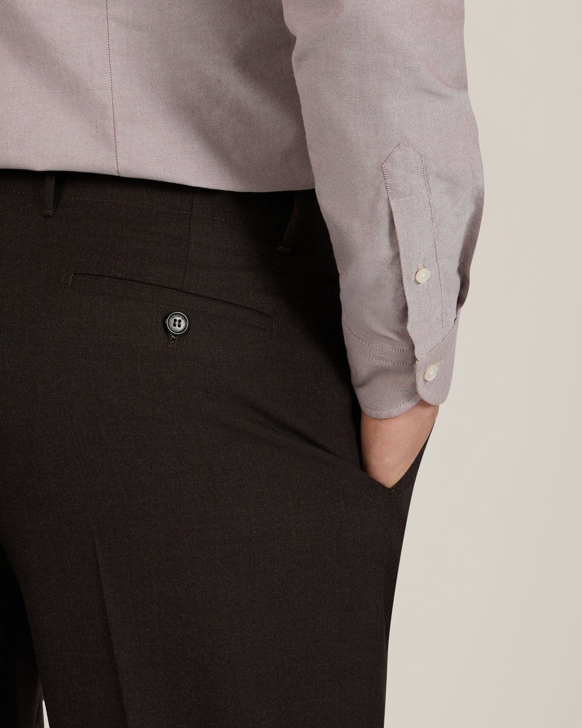 Pantalon coupe droite en laine 4 fils
