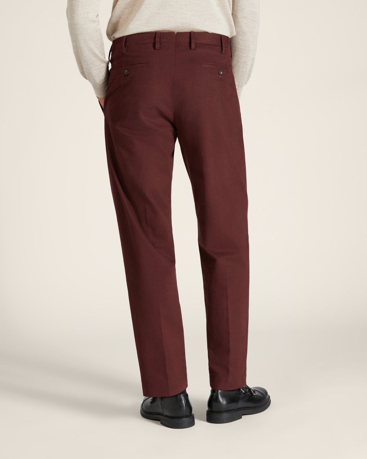 Pantalon sans couture latérale en gabardine de coton et cachemire