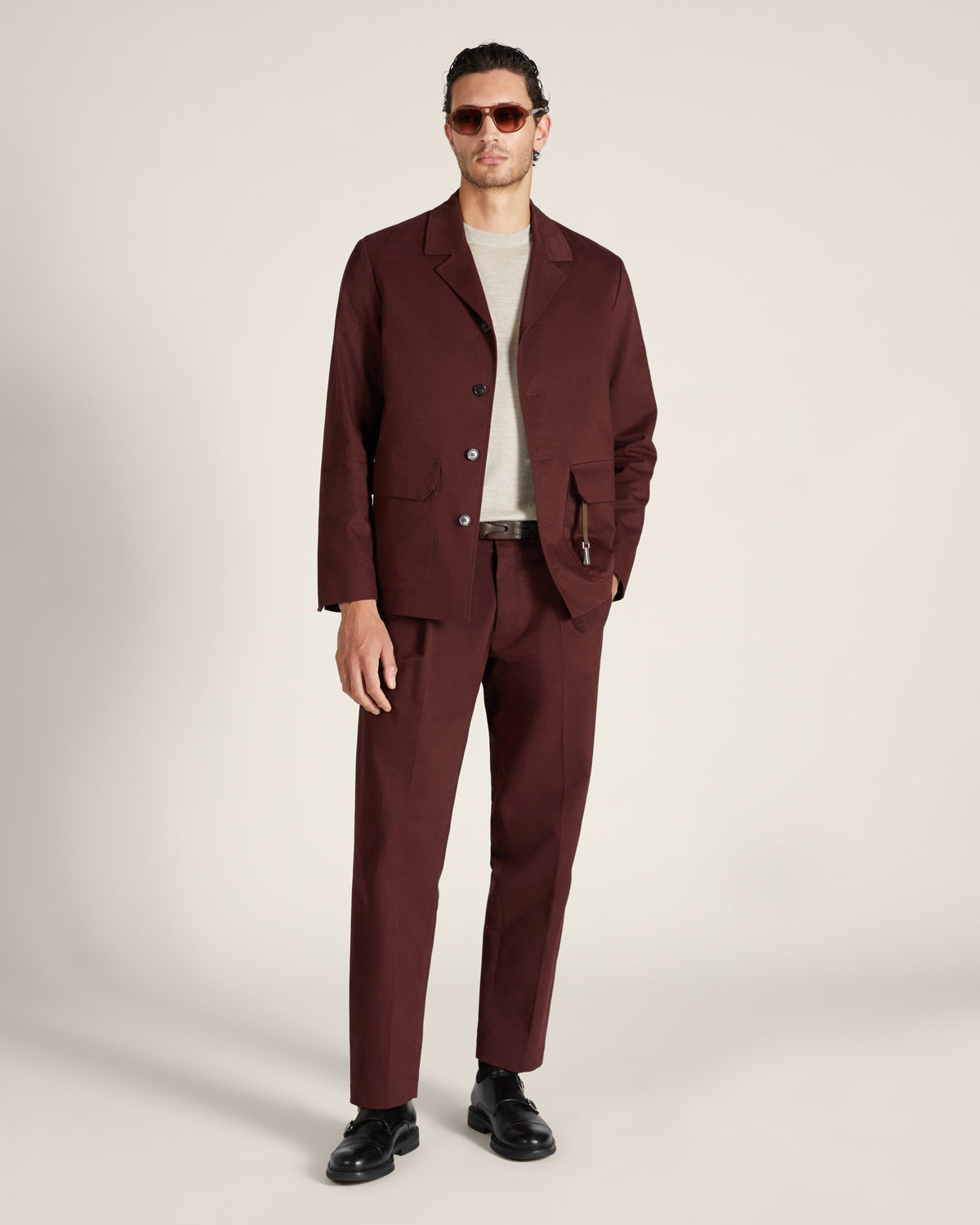 Pantalon sans couture latérale en gabardine de coton et cachemire