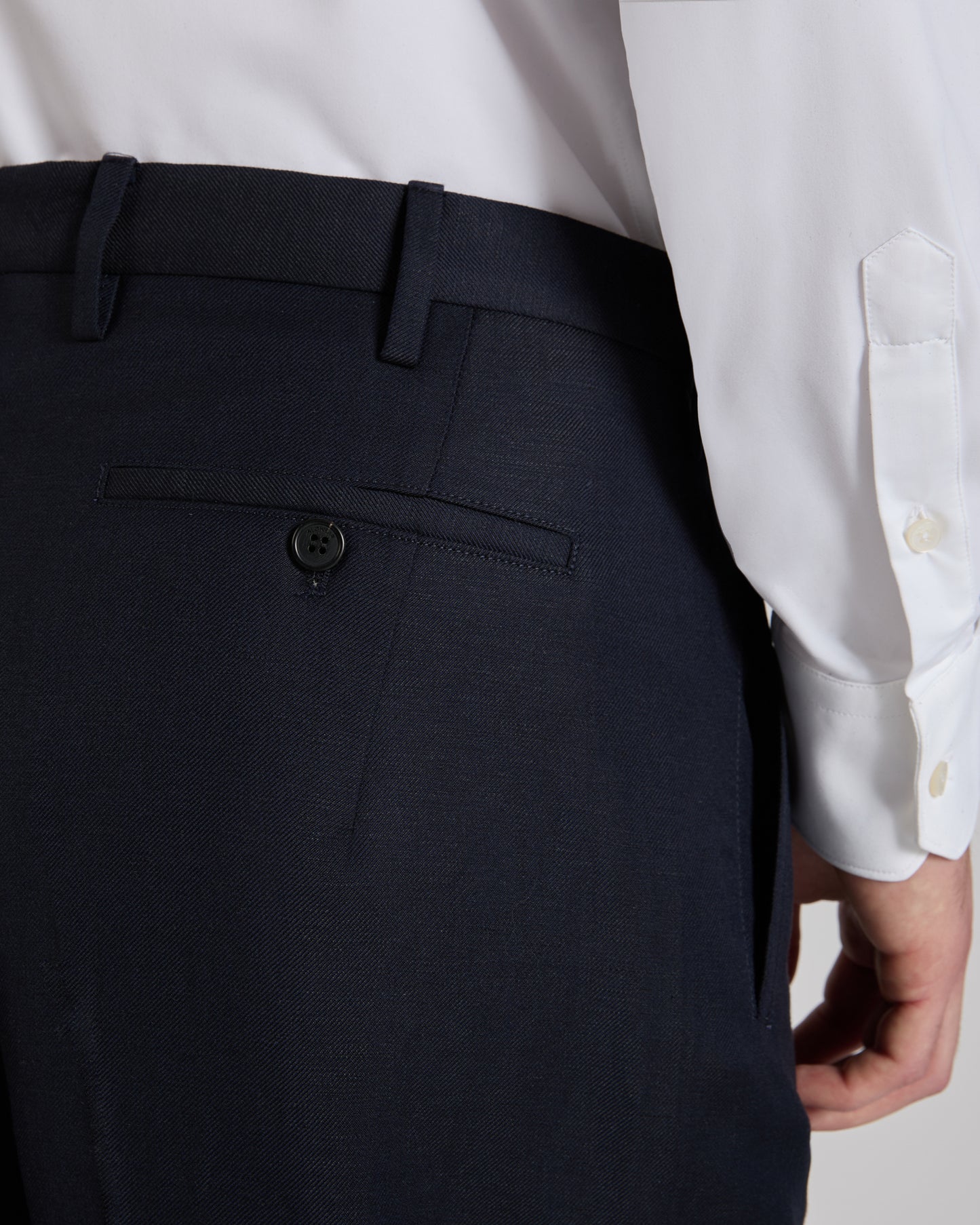 Seamless wool and linen trousers