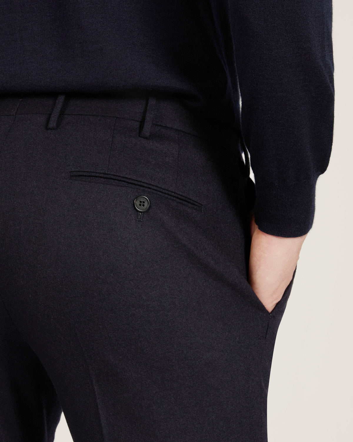 Pantalone slim fit in flanella di lana e cashmere