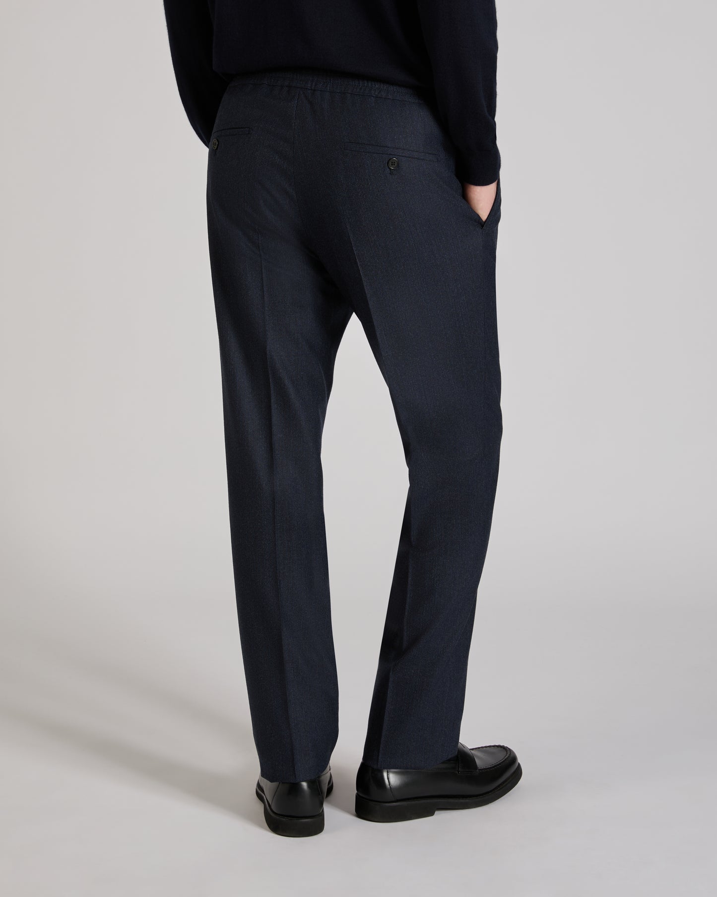 Pantalon tapered fit en micro-fantaisie de laine et cachemire