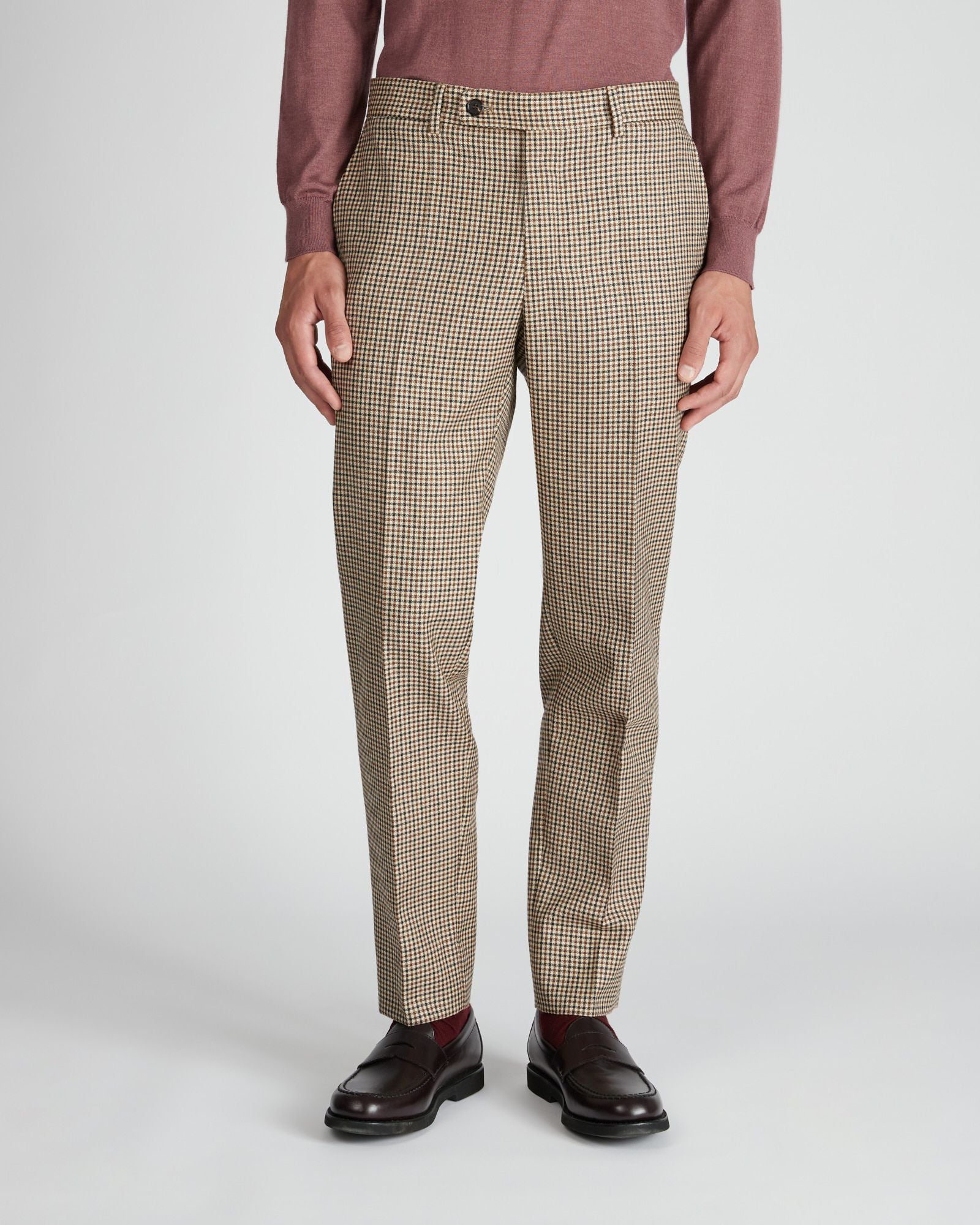 Tapered fit wool trousers