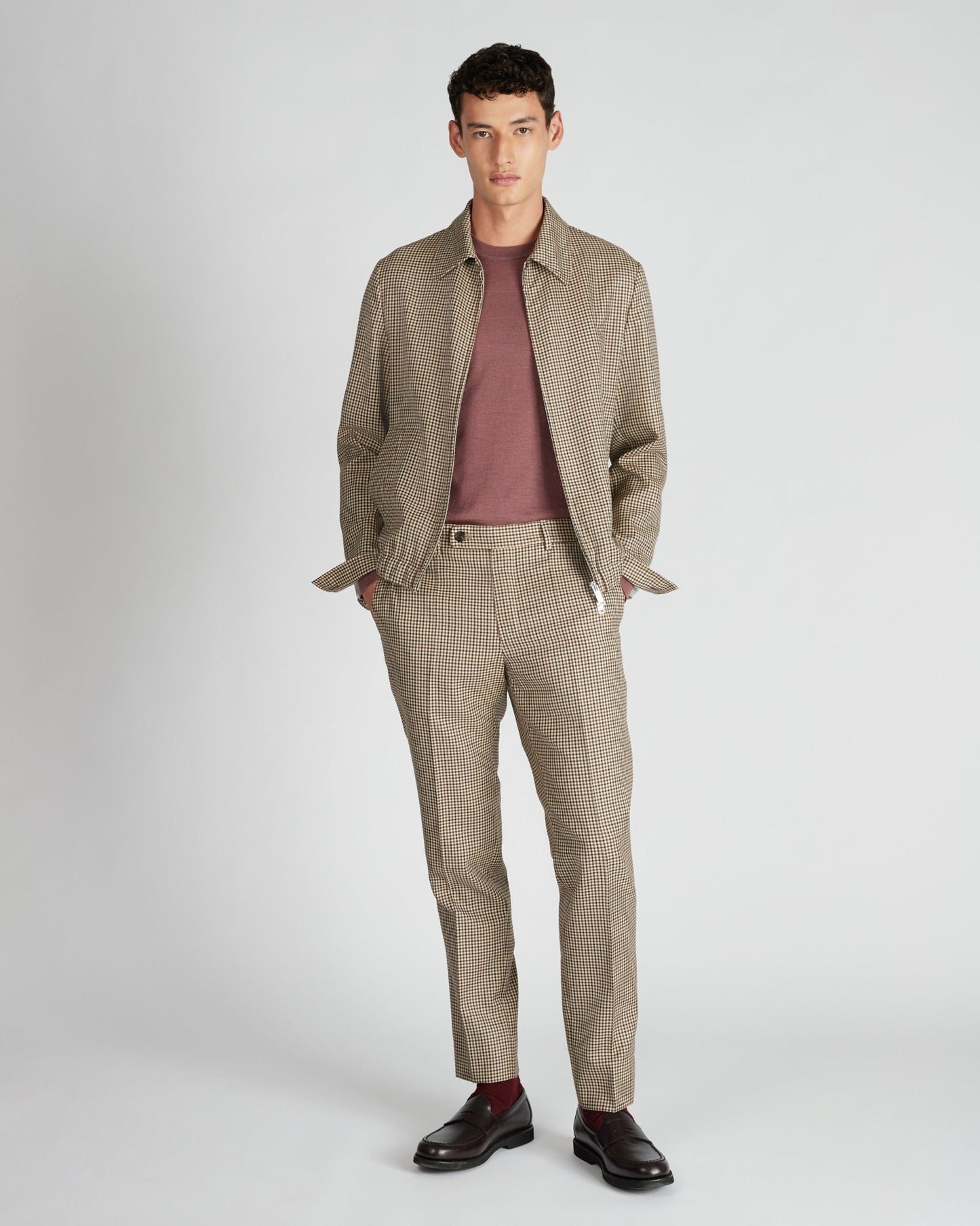 Tapered fit wool trousers