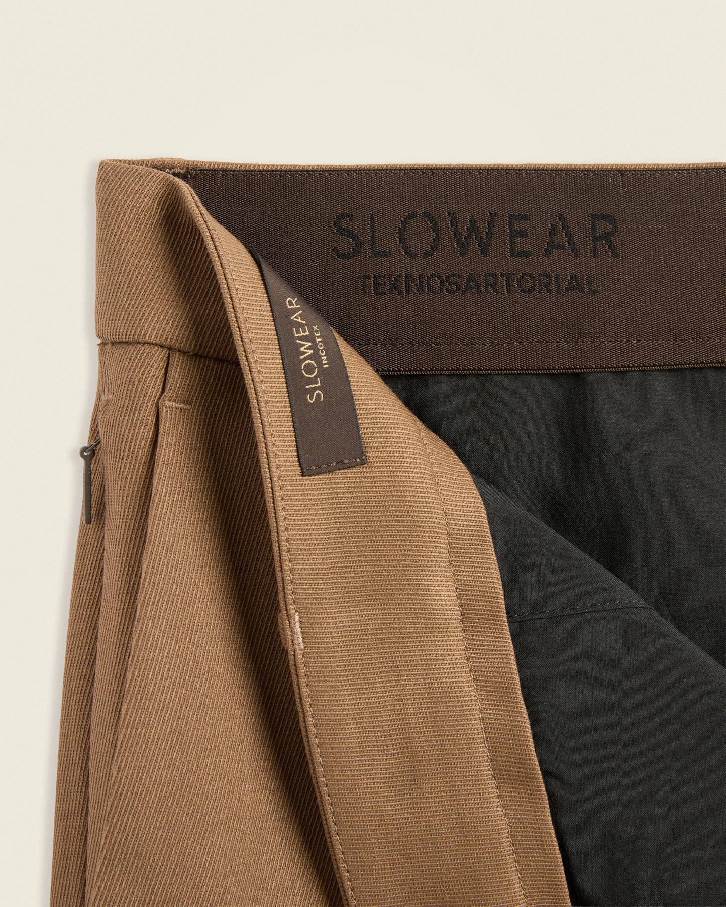 Tapered fit Tekno Twill trousers