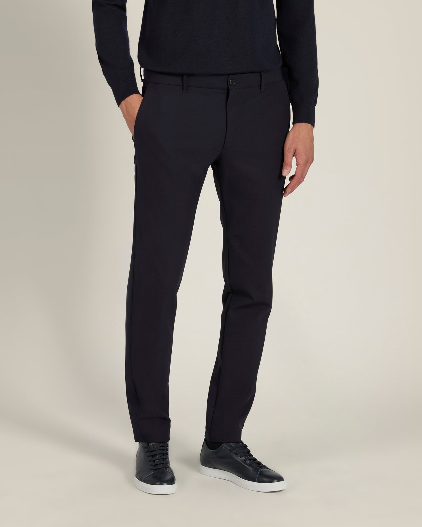 Pantalone slim fit in tessuto tecnico
