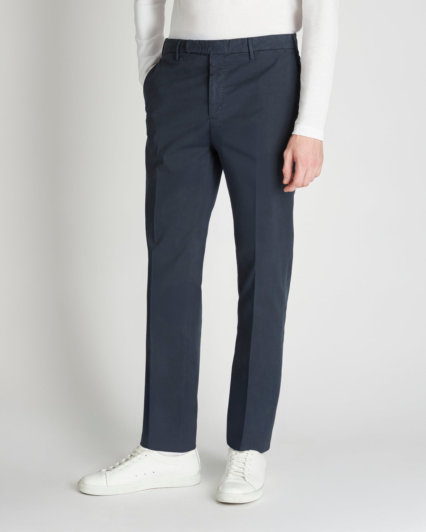 Pantalone slim fit in Royal Batavia