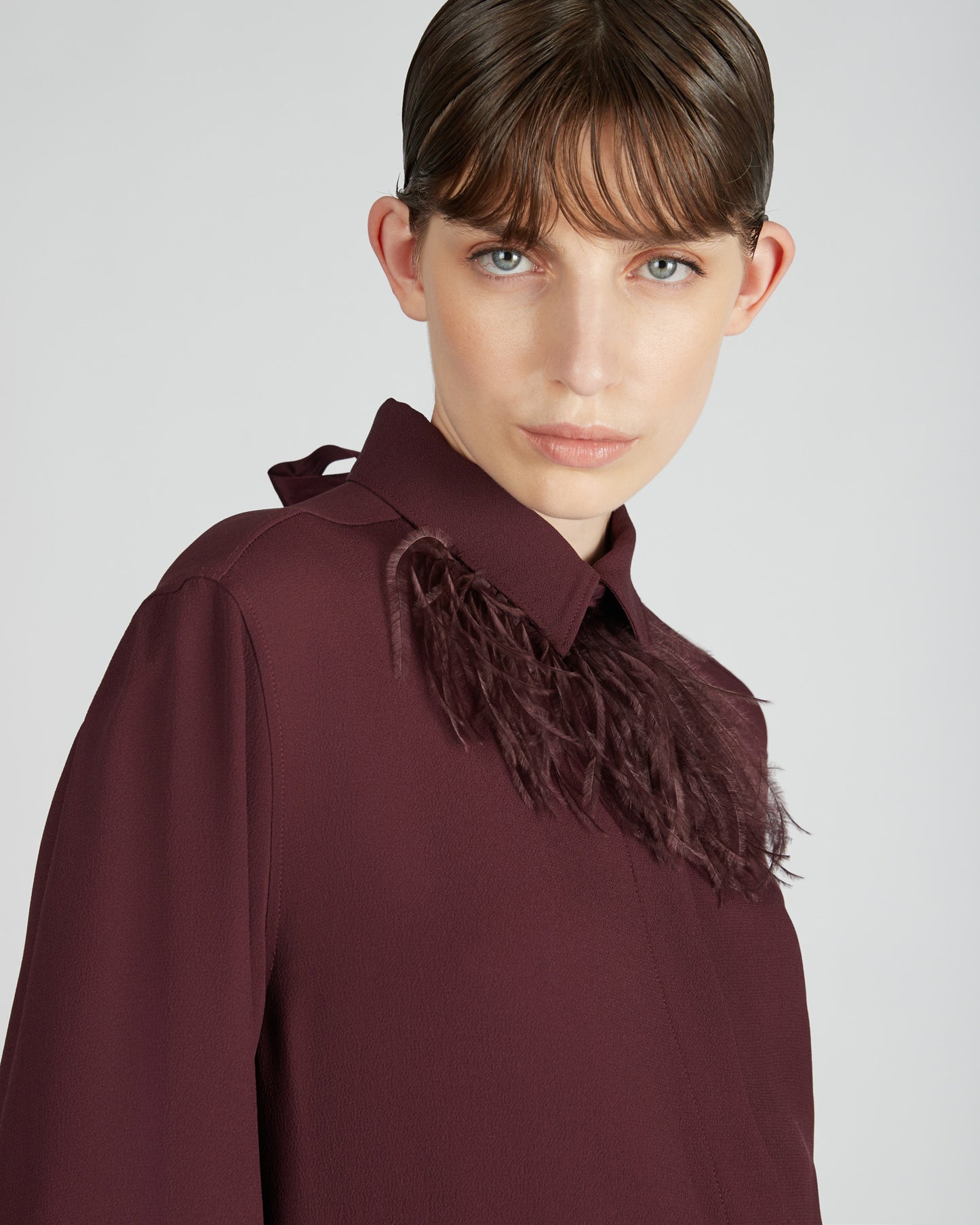 シルククレープデシンとアセテート・スリムフィットブラウス