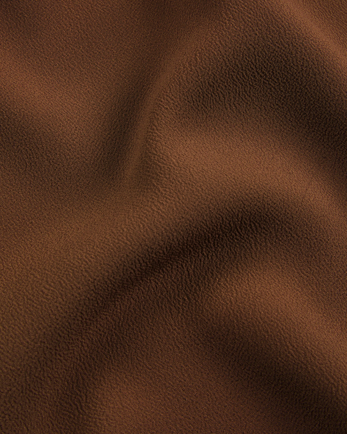 Regular fit top in silk-blend crêpe de chine