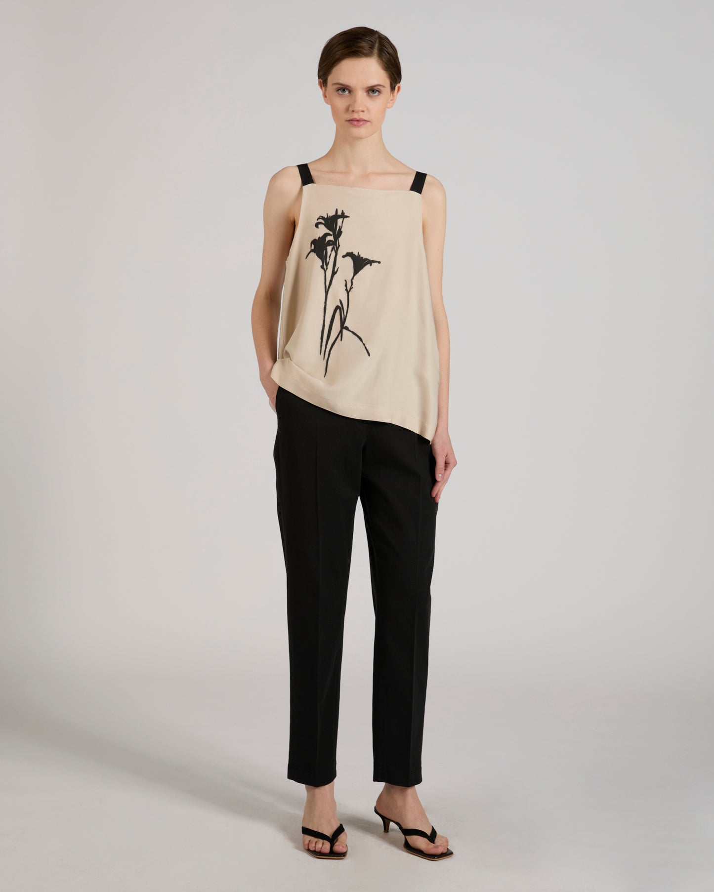 Regular fit top in viscose twill