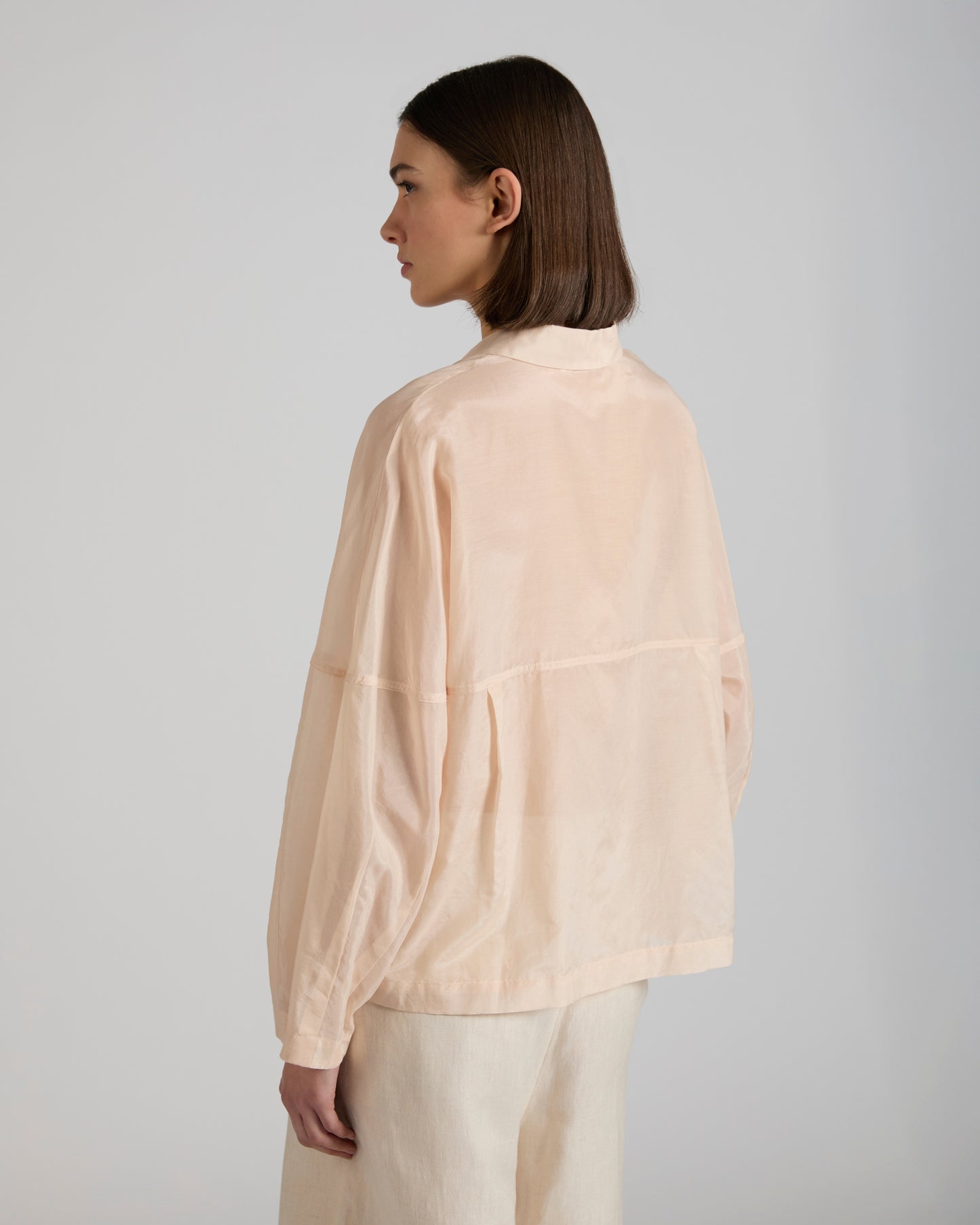 Wide fit shirt in silk and cotton muslin