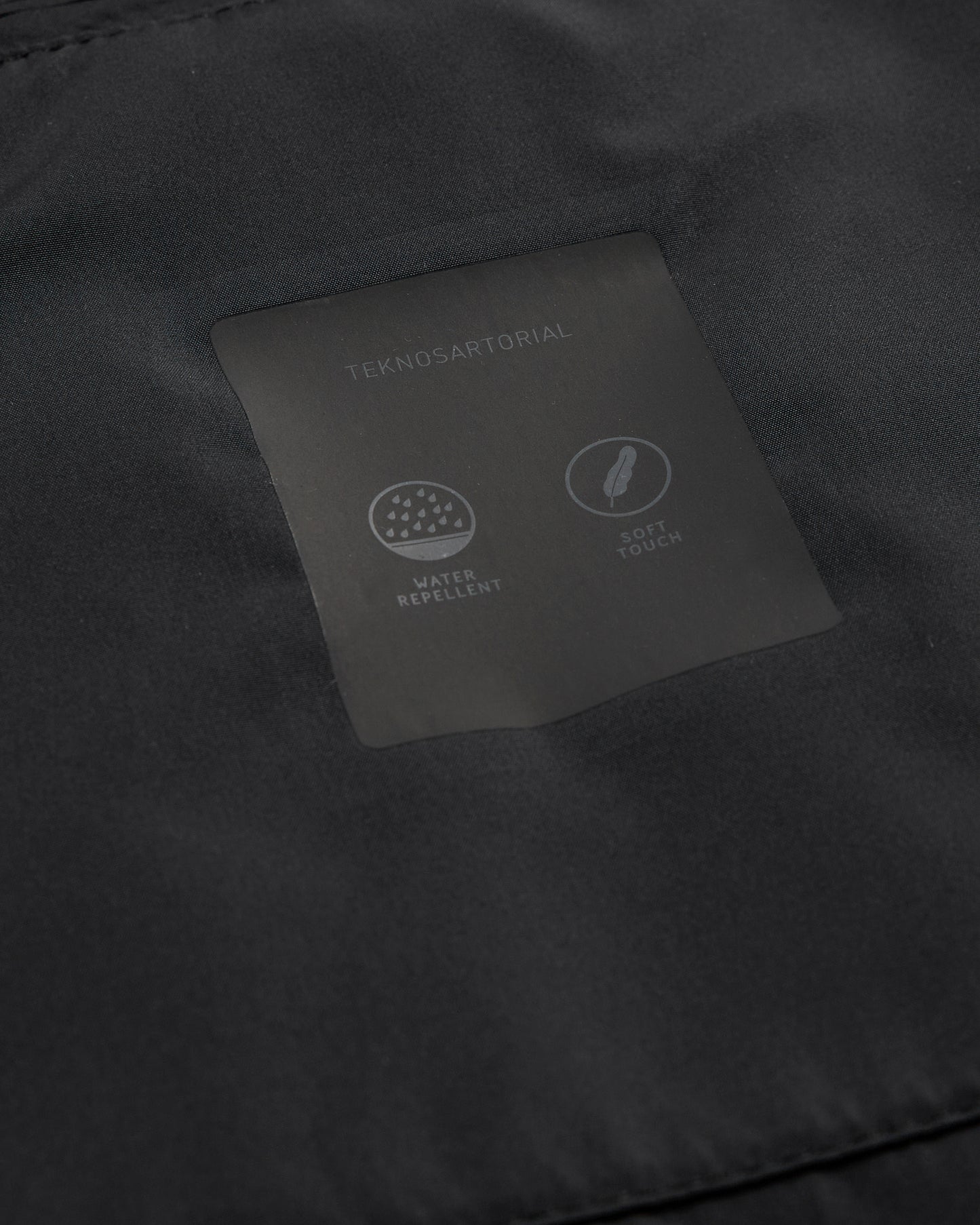 Teknotela water-repellent padded shirt