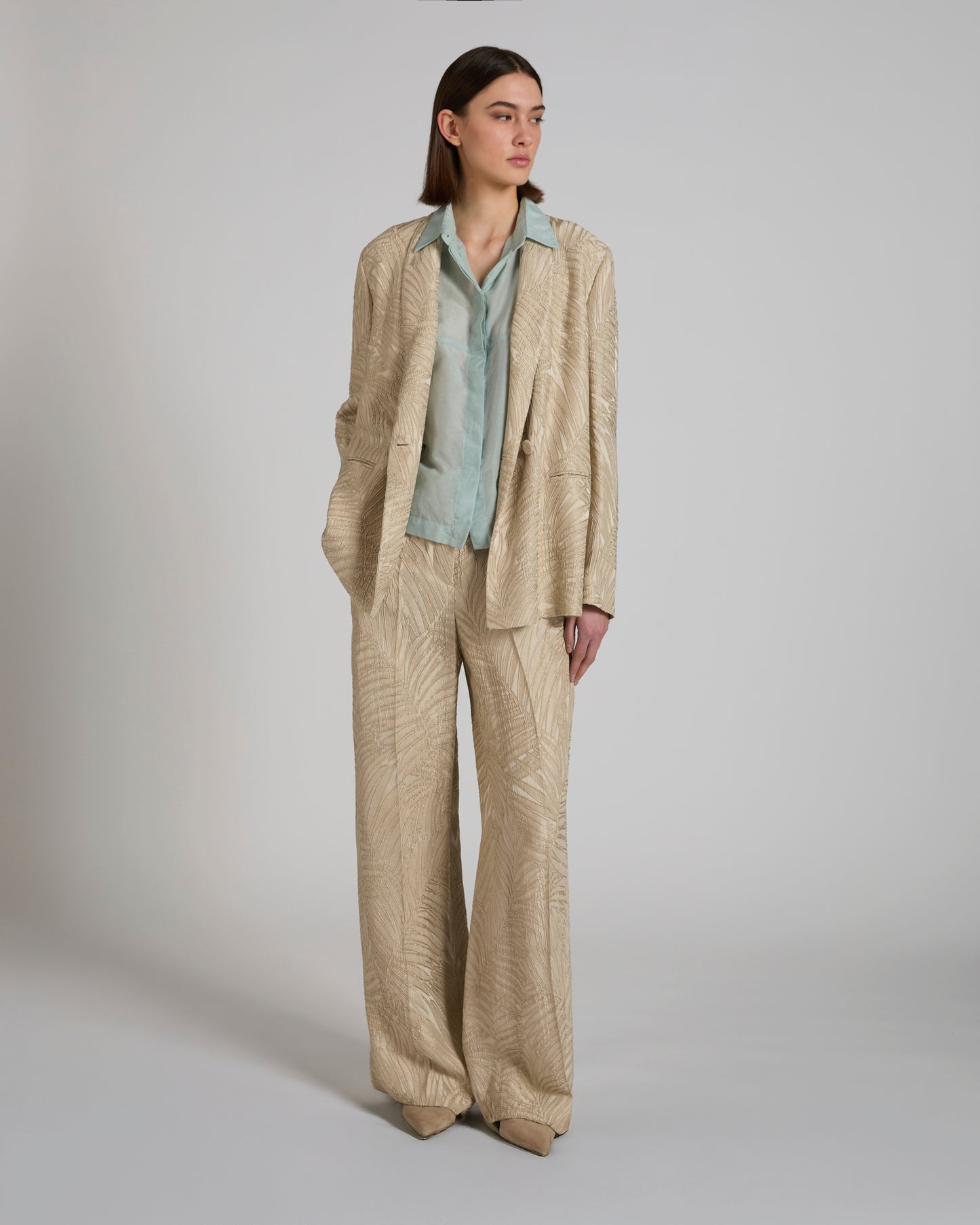 Wide fit jacket in raised viscose jacquard