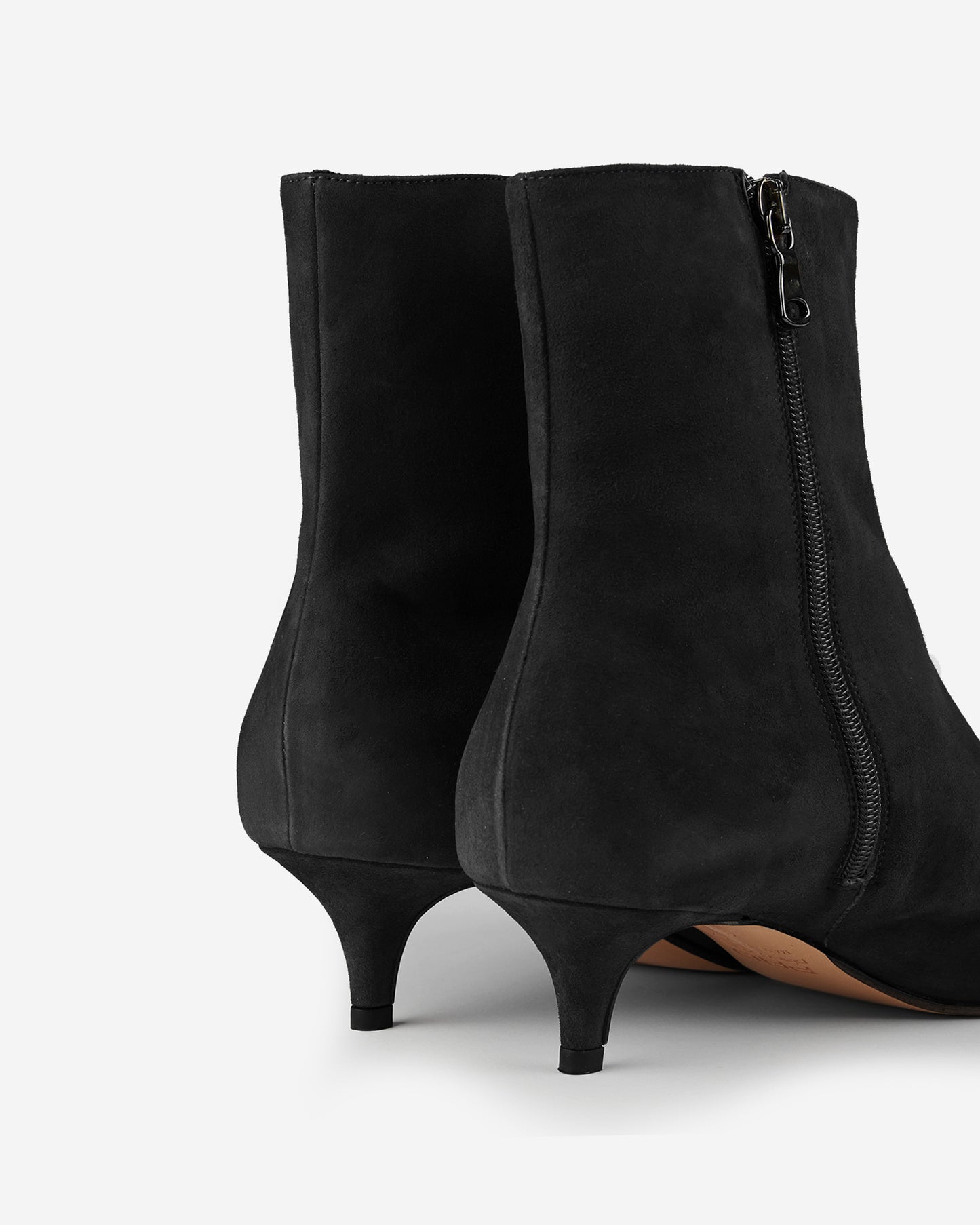 スエードレザーショートブーツ