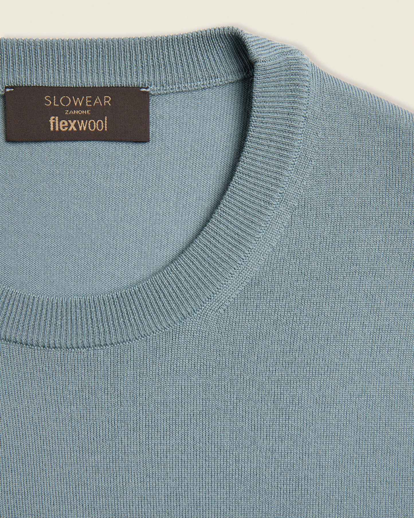 Slim fit Flexwool crewneck sweater