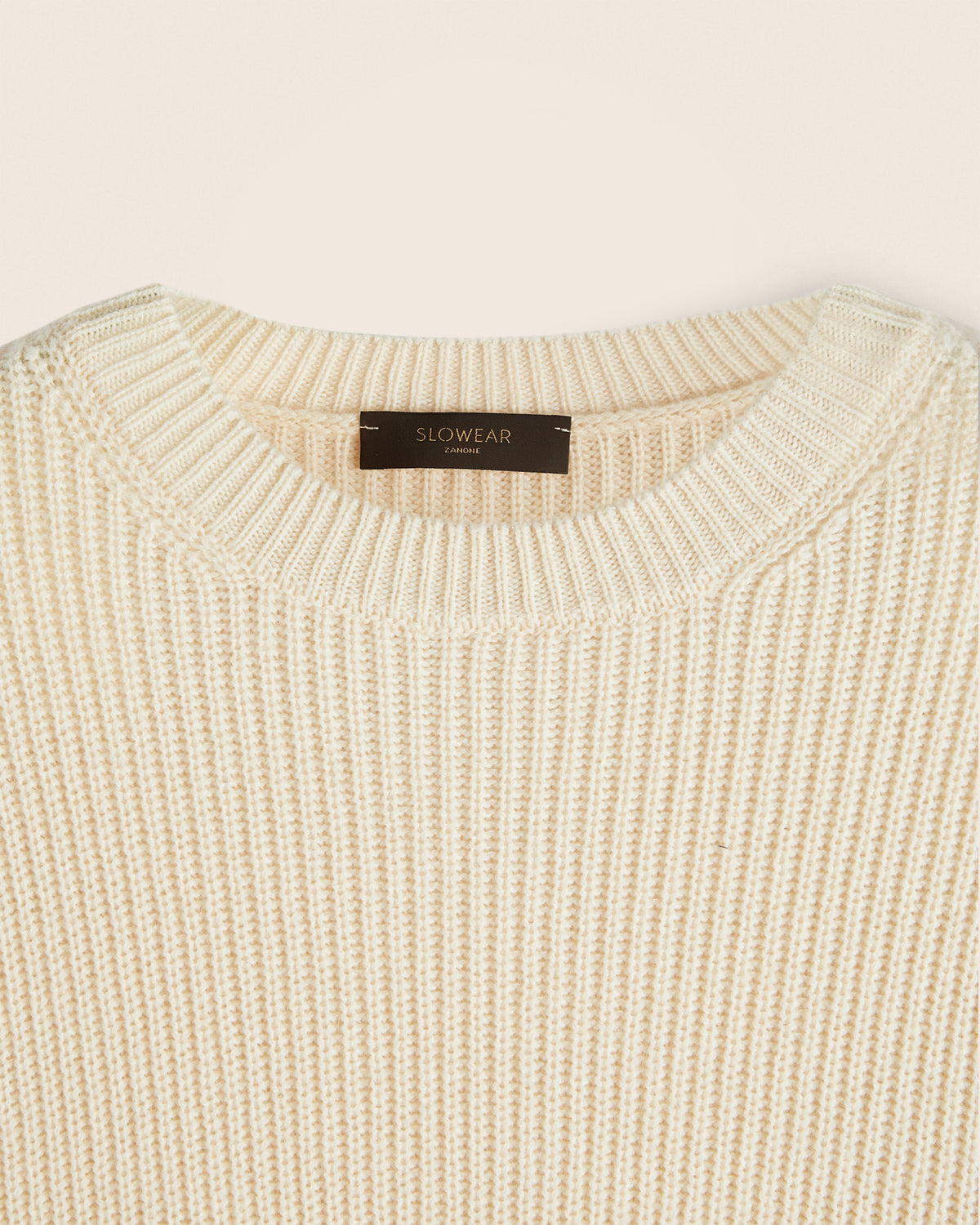 Rippenpullover aus reinem Kaschmir mit Rundhalsausschnitt