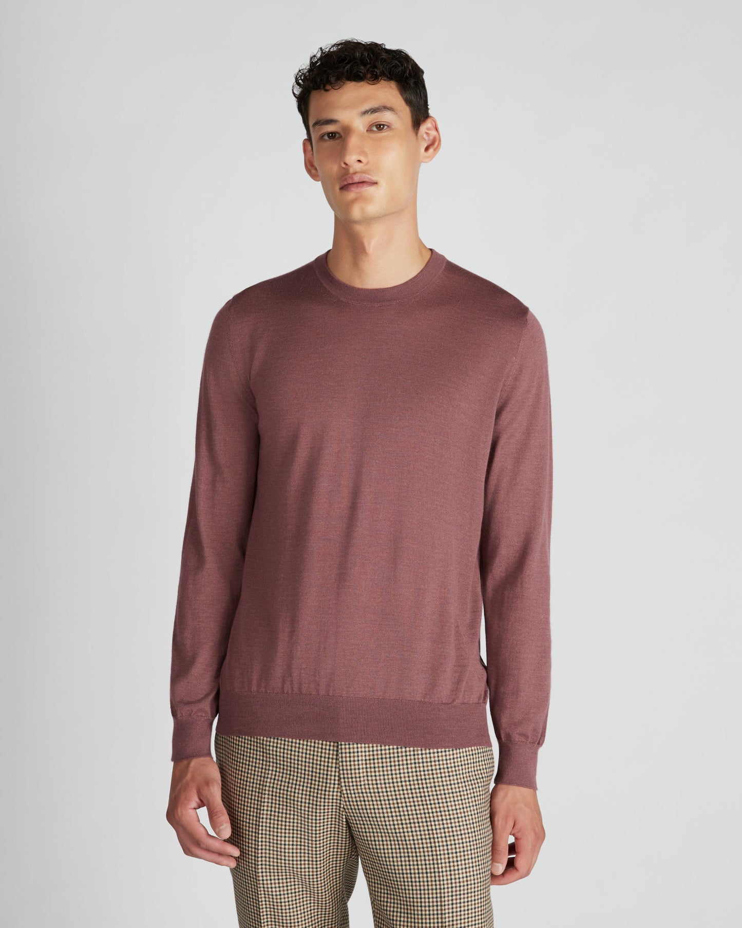 カシミアとシルク・スリムフィットクルーネック